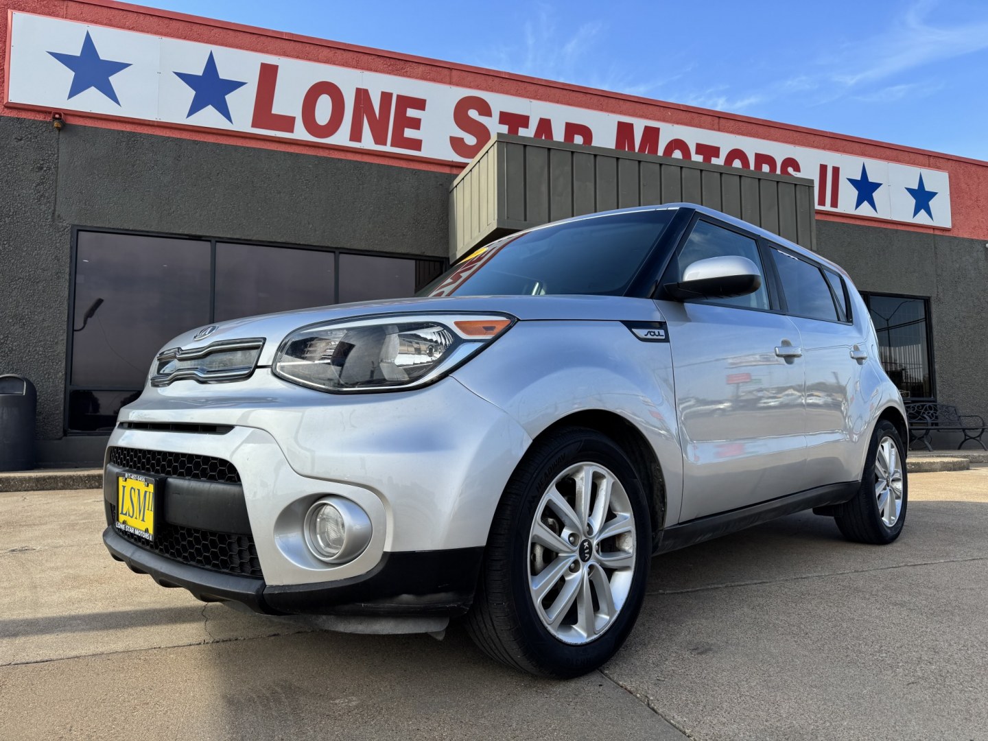 2019 SILVER KIA SOUL + (PLUS) (KNDJP3A55K7) , located at 5900 E. Lancaster Ave., Fort Worth, TX, 76112, (817) 457-5456, 0.000000, 0.000000- Photo#0