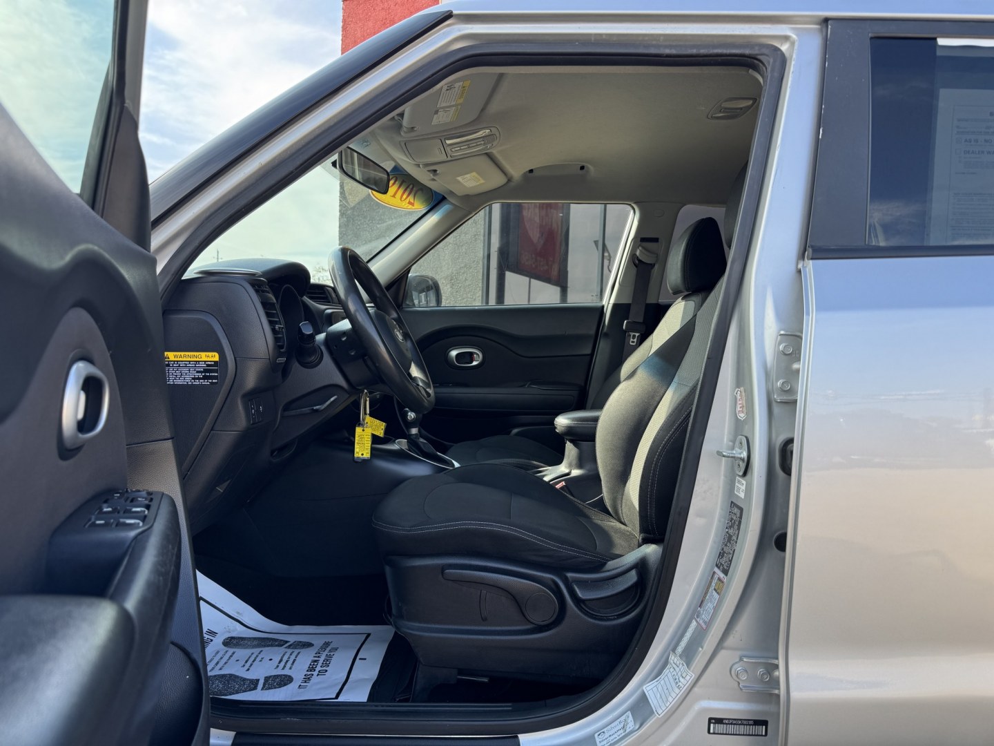 2019 SILVER KIA SOUL + (PLUS) (KNDJP3A55K7) , located at 5900 E. Lancaster Ave., Fort Worth, TX, 76112, (817) 457-5456, 0.000000, 0.000000- Photo#8
