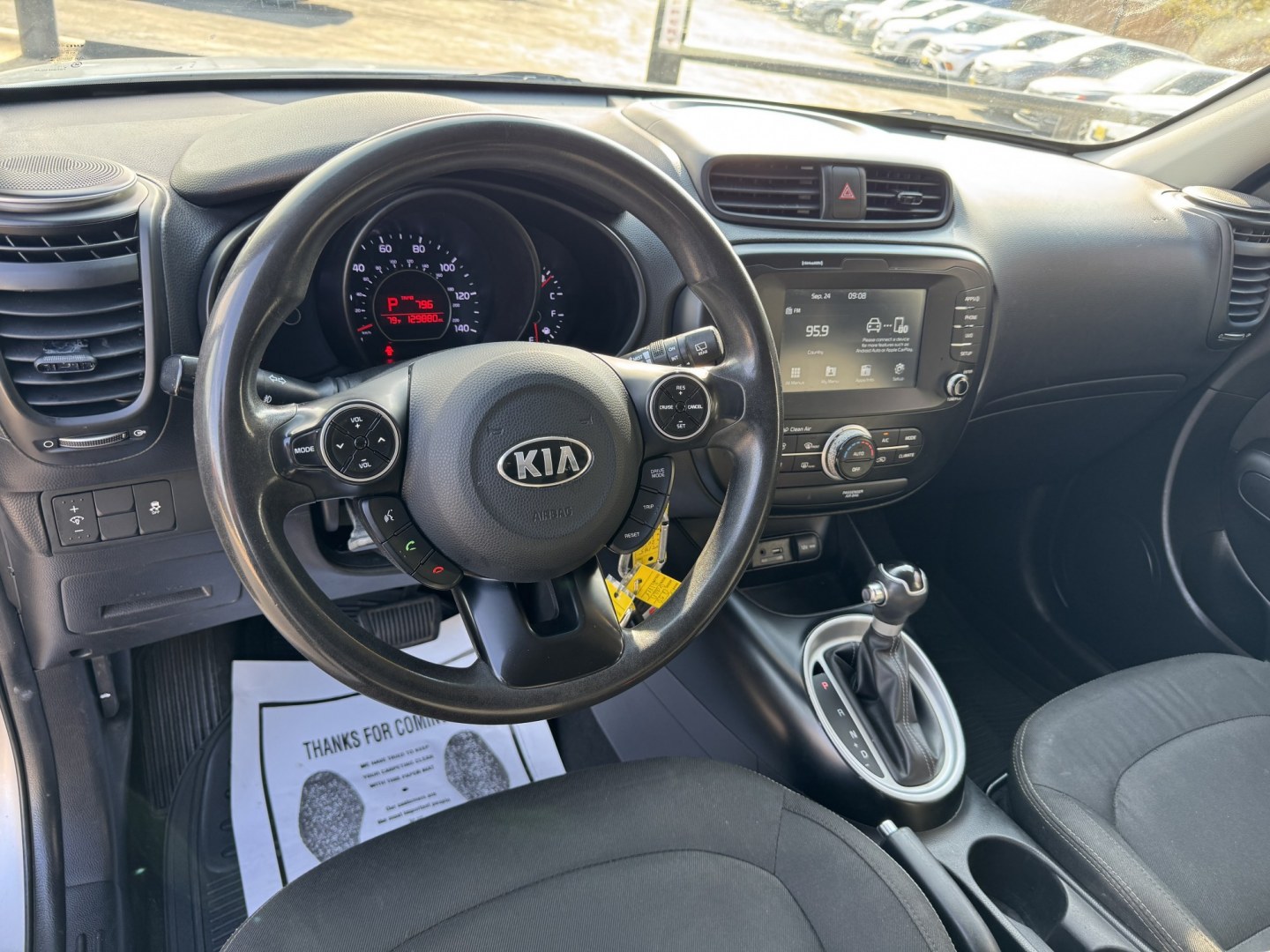 2019 SILVER KIA SOUL + (PLUS) (KNDJP3A55K7) , located at 5900 E. Lancaster Ave., Fort Worth, TX, 76112, (817) 457-5456, 0.000000, 0.000000- Photo#9