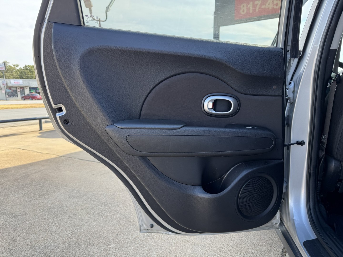 2019 SILVER KIA SOUL + (PLUS) (KNDJP3A55K7) , located at 5900 E. Lancaster Ave., Fort Worth, TX, 76112, (817) 457-5456, 0.000000, 0.000000- Photo#11