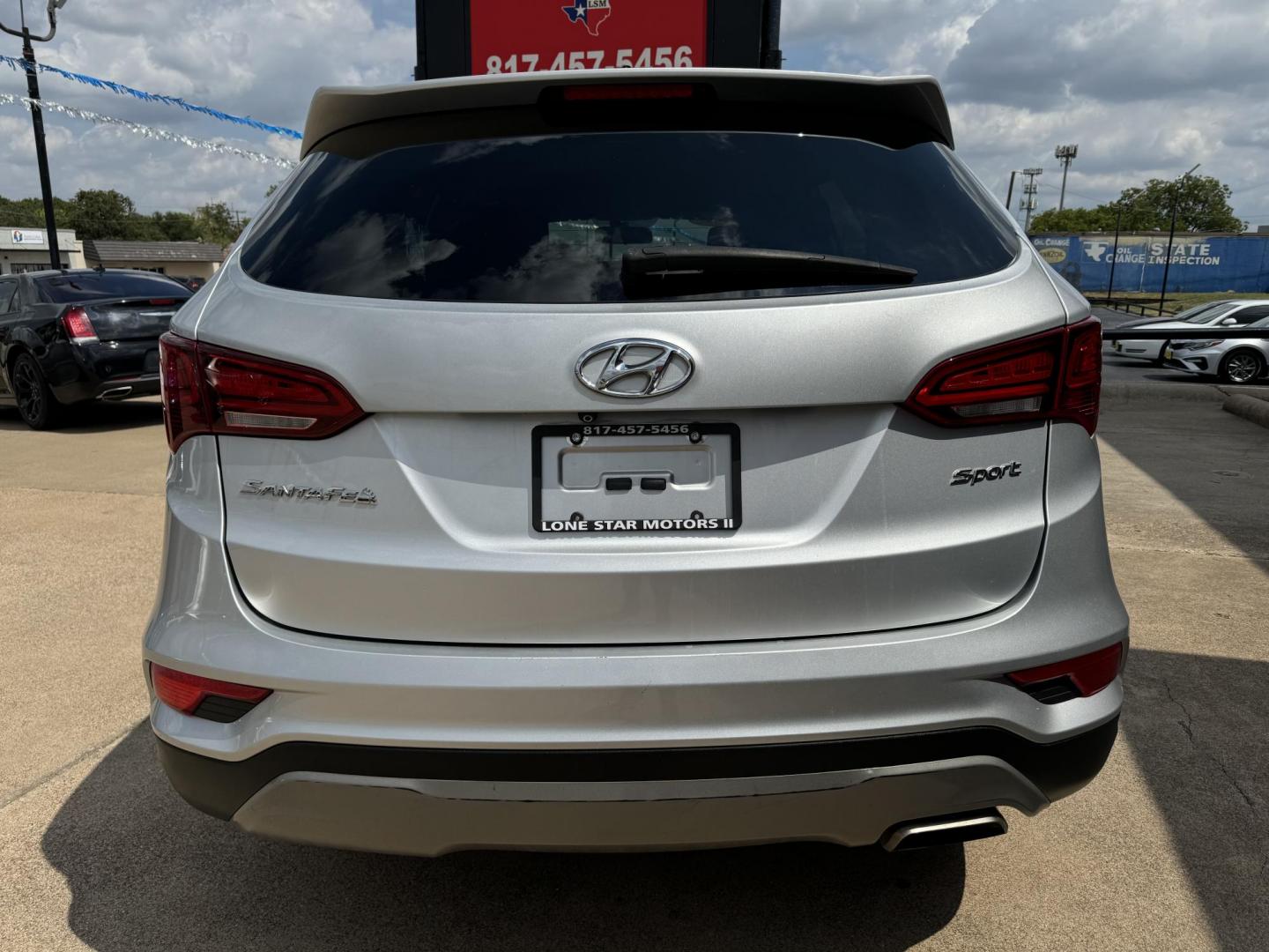 2018 SILVER HYUNDAI SANTA FE SPORT BASE (5XYZT3LB2JG) , located at 5900 E. Lancaster Ave., Fort Worth, TX, 76112, (817) 457-5456, 0.000000, 0.000000 - Photo#5