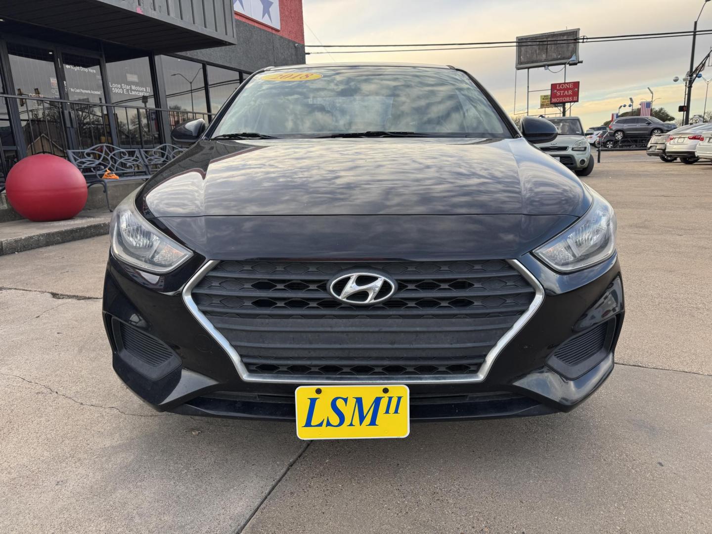2018 BLACK HYUNDAI ACCENT SE; SEL (3KPC24A36JE) , located at 5900 E. Lancaster Ave., Fort Worth, TX, 76112, (817) 457-5456, 0.000000, 0.000000 - Photo#1