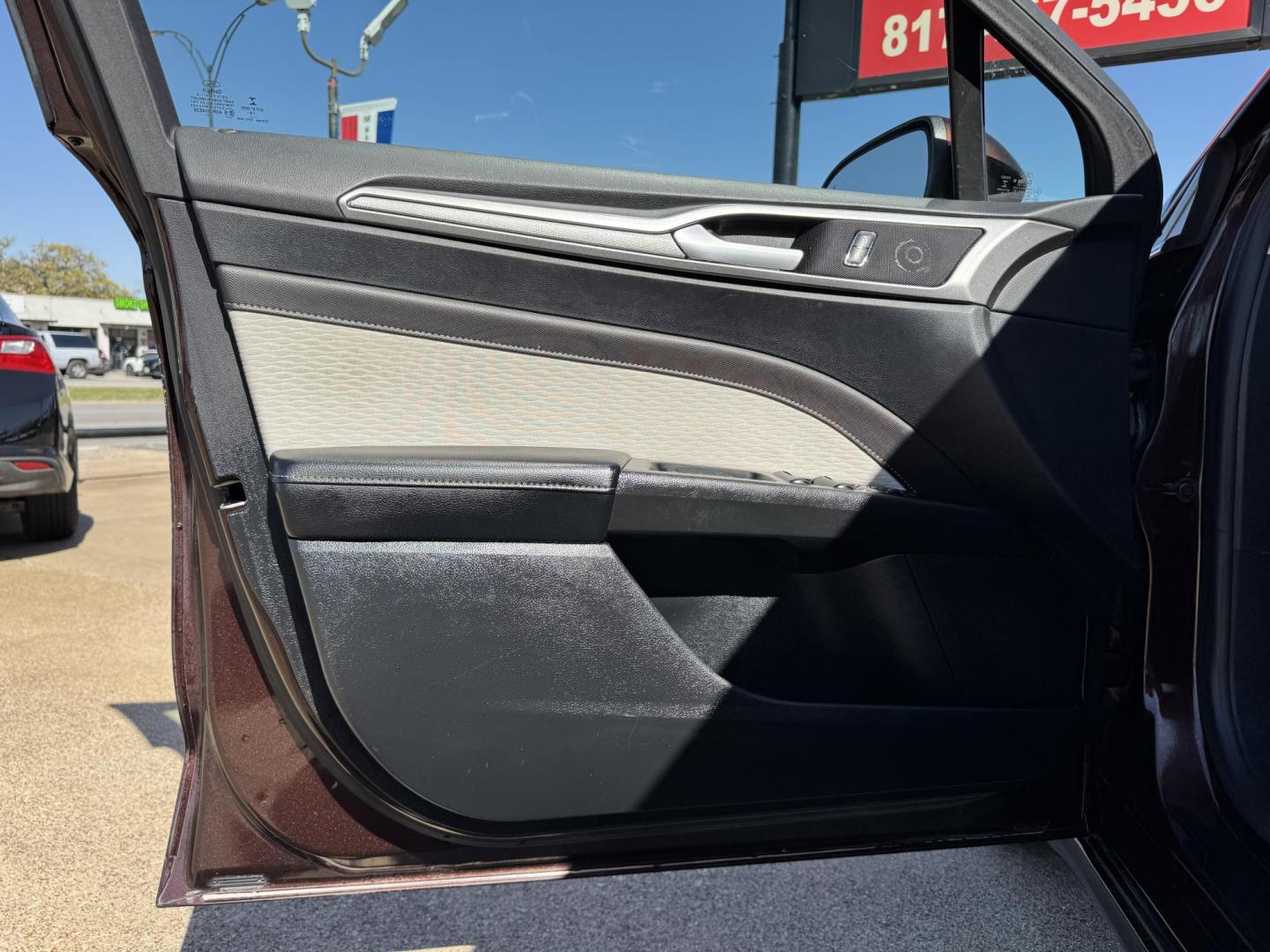 2019 RED FORD FUSION SE (3FA6P0HD7KR) , located at 5900 E. Lancaster Ave., Fort Worth, TX, 76112, (817) 457-5456, 0.000000, 0.000000 - Photo#7