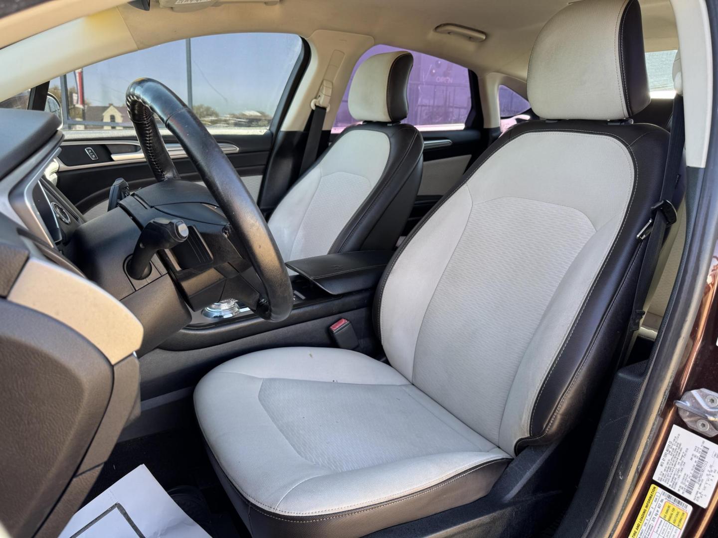 2019 RED FORD FUSION SE (3FA6P0HD7KR) , located at 5900 E. Lancaster Ave., Fort Worth, TX, 76112, (817) 457-5456, 0.000000, 0.000000 - Photo#9