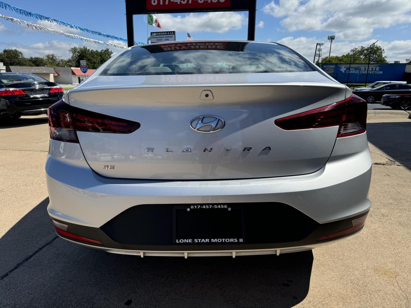 2019 SILVER HYUNDAI ELANTRA LIMITED; SE (5NPD74LF9KH) , located at 5900 E. Lancaster Ave., Fort Worth, TX, 76112, (817) 457-5456, 0.000000, 0.000000 - Photo#5