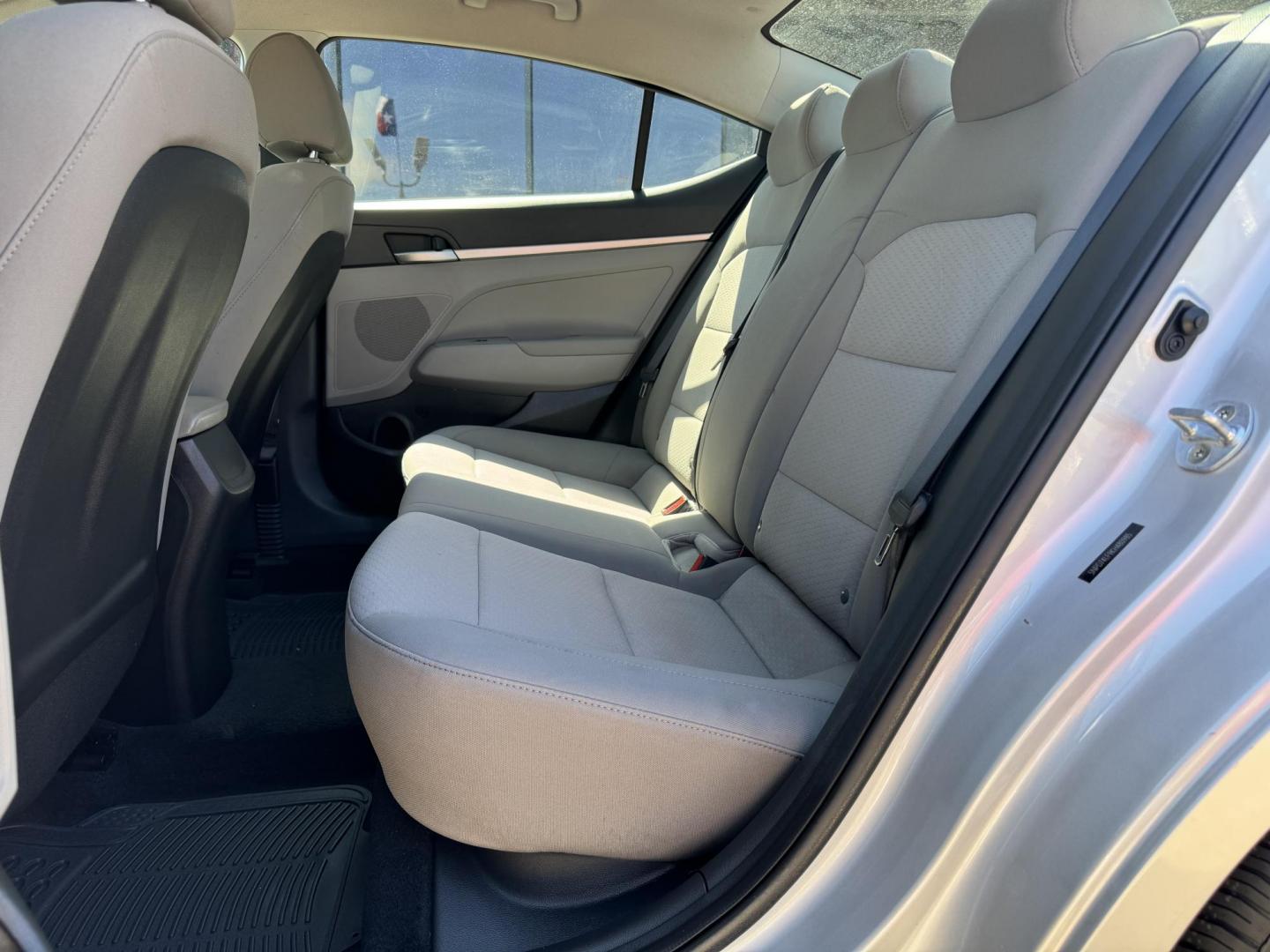 2019 SILVER HYUNDAI ELANTRA LIMITED; SE (5NPD74LF9KH) , located at 5900 E. Lancaster Ave., Fort Worth, TX, 76112, (817) 457-5456, 0.000000, 0.000000 - Photo#12