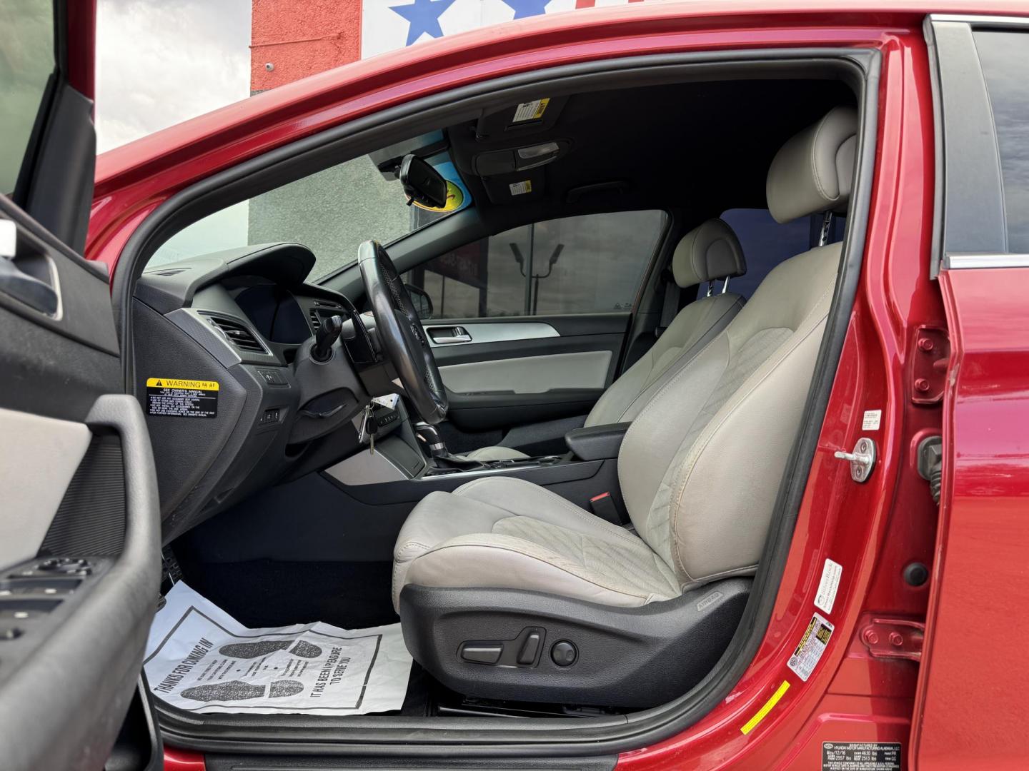 2017 RED HYUNDAI SONATA SPORT 2.0T; L (5NPE34ABXHH) , located at 5900 E. Lancaster Ave., Fort Worth, TX, 76112, (817) 457-5456, 0.000000, 0.000000 - Photo#8