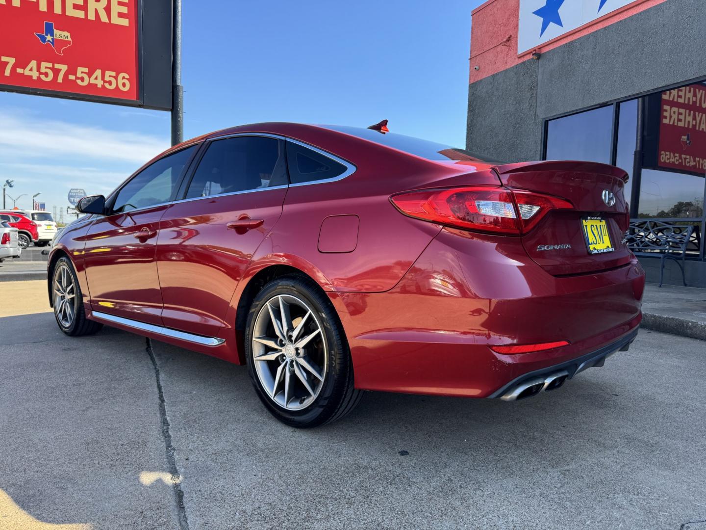 2017 RED HYUNDAI SONATA SPORT 2.0T; L (5NPE34ABXHH) , located at 5900 E. Lancaster Ave., Fort Worth, TX, 76112, (817) 457-5456, 0.000000, 0.000000- Photo#6