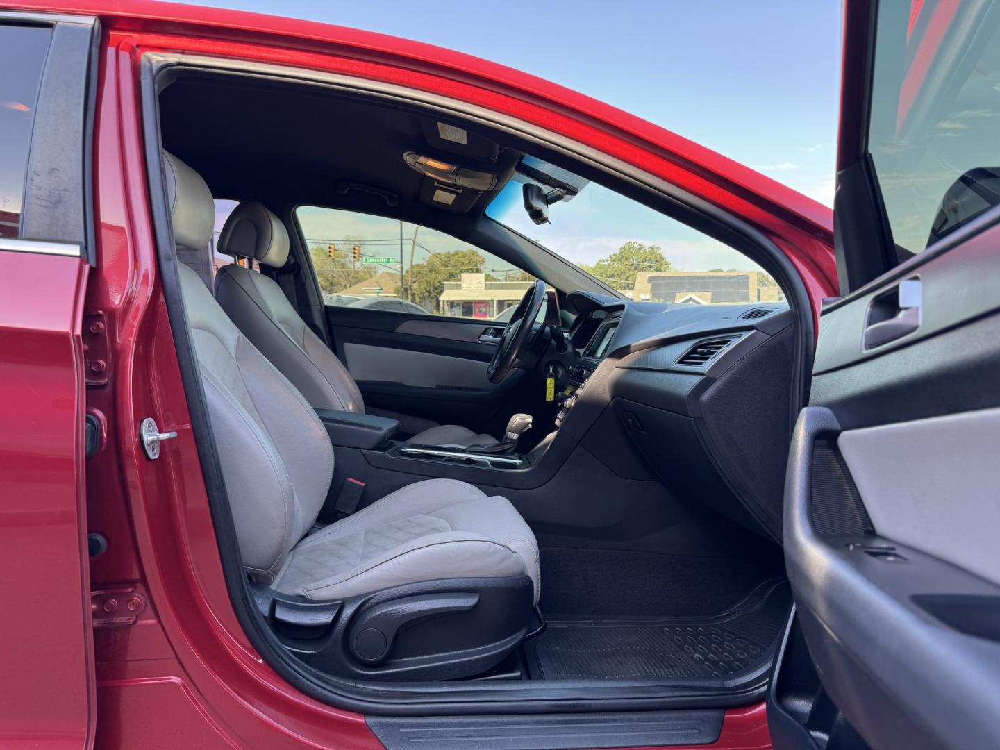 2017 RED HYUNDAI SONATA SPORT 2.0T; L (5NPE34ABXHH) , located at 5900 E. Lancaster Ave., Fort Worth, TX, 76112, (817) 457-5456, 0.000000, 0.000000- Photo#16