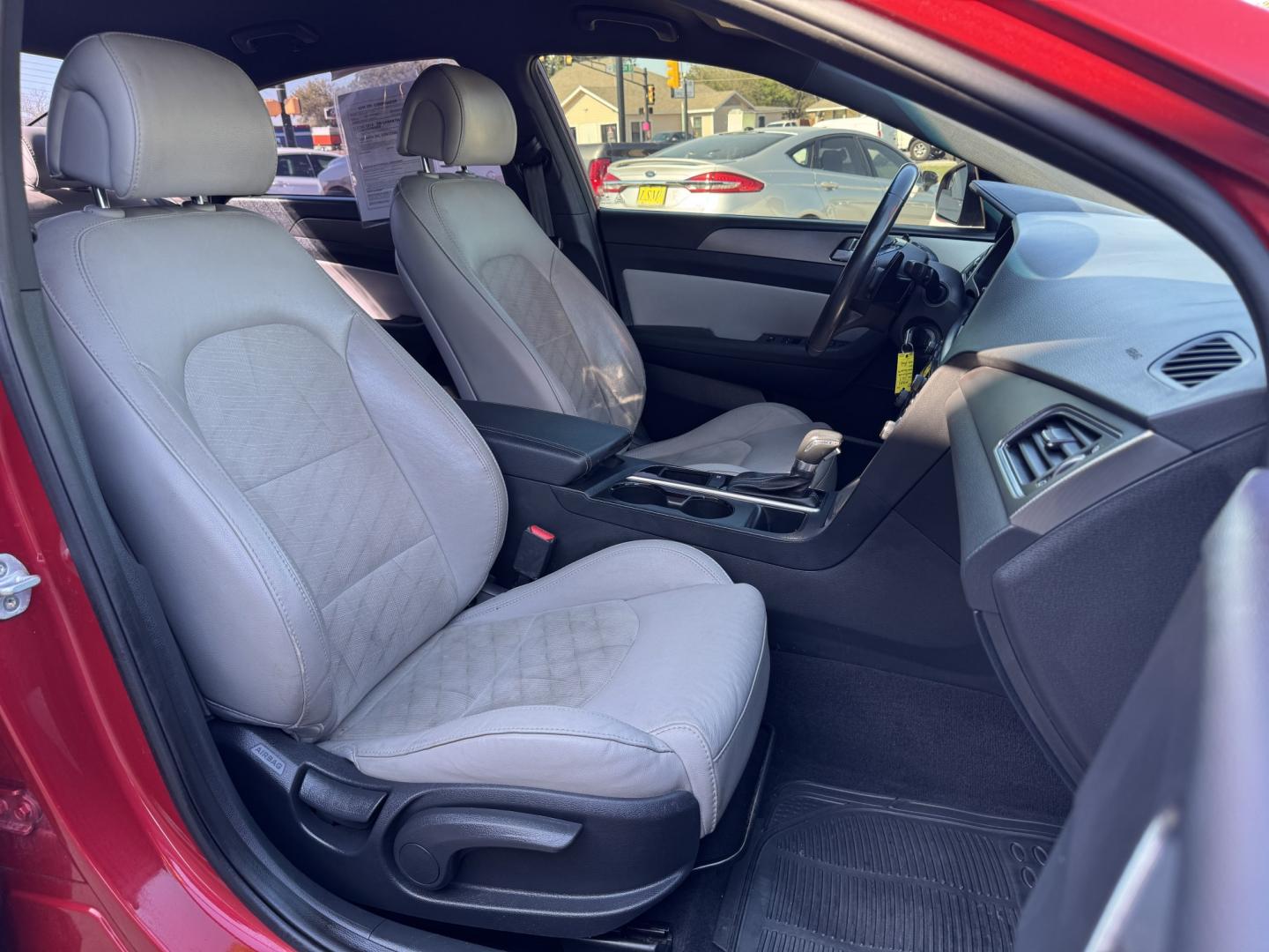 2017 RED HYUNDAI SONATA SPORT 2.0T; L (5NPE34ABXHH) , located at 5900 E. Lancaster Ave., Fort Worth, TX, 76112, (817) 457-5456, 0.000000, 0.000000- Photo#17