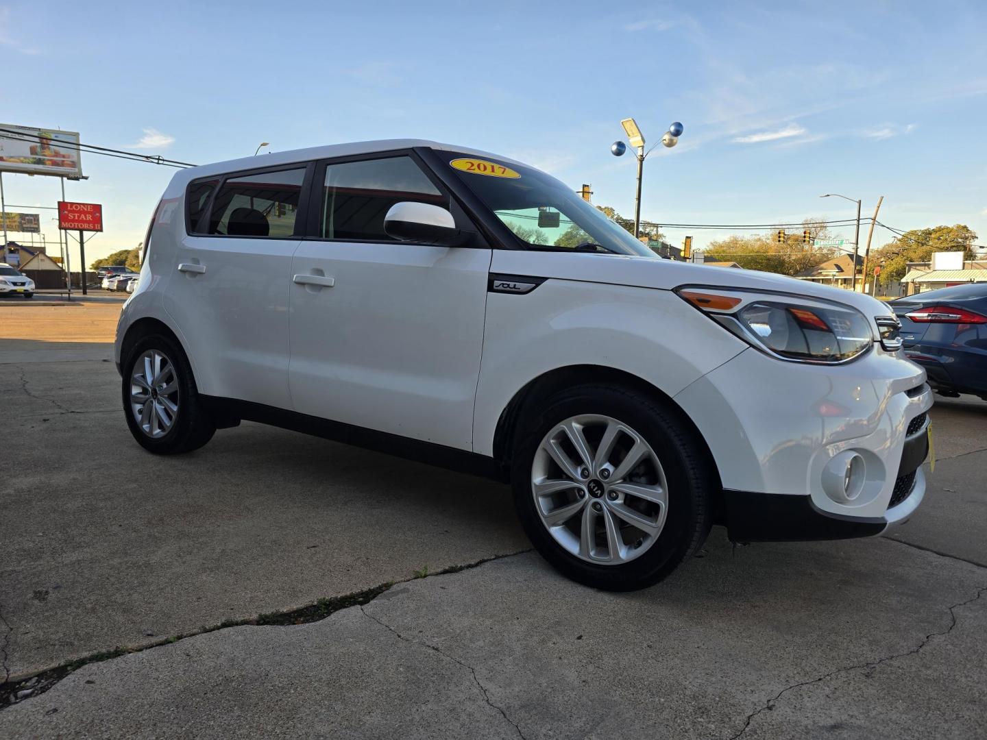 2017 WHITE KIA SOUL + (PLUS) (KNDJP3A56H7) , located at 5900 E. Lancaster Ave., Fort Worth, TX, 76112, (817) 457-5456, 0.000000, 0.000000 - Photo#2