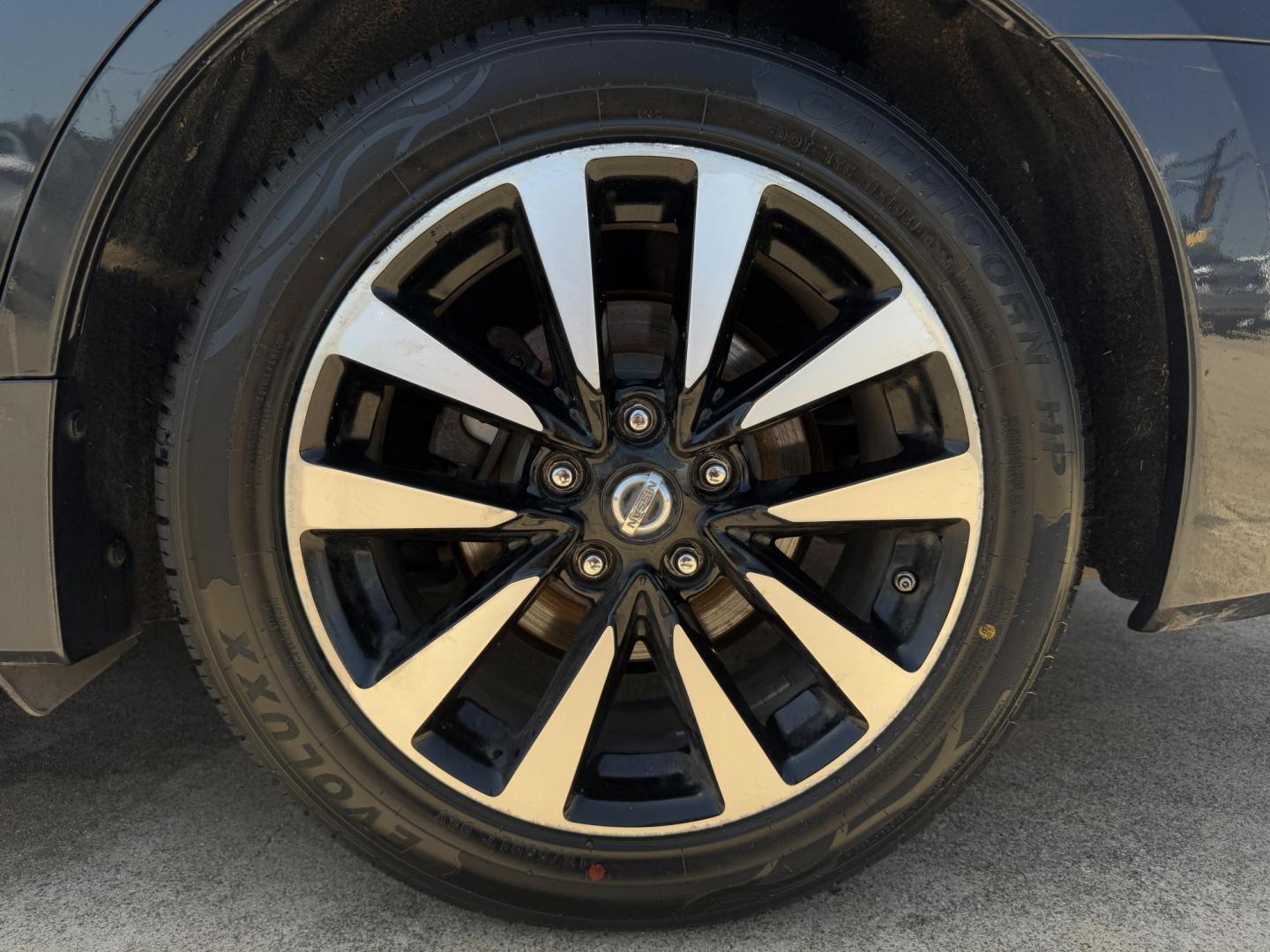 2018 BLACK NISSAN ALTIMA 2.5; 2.5 S; 2 (1N4AL3AP9JC) , located at 5900 E. Lancaster Ave., Fort Worth, TX, 76112, (817) 457-5456, 0.000000, 0.000000 - Photo#21