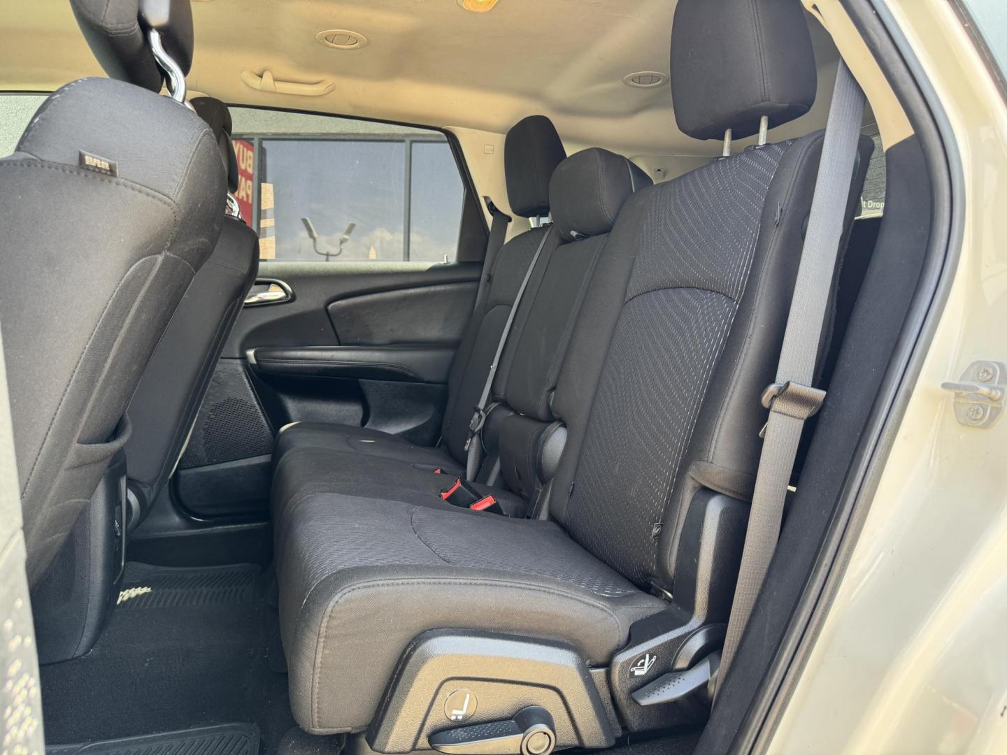 2018 WHITE DODGE JOURNEY SXT (3C4PDCBG8JT) , located at 5900 E. Lancaster Ave., Fort Worth, TX, 76112, (817) 457-5456, 0.000000, 0.000000 - Photo#13