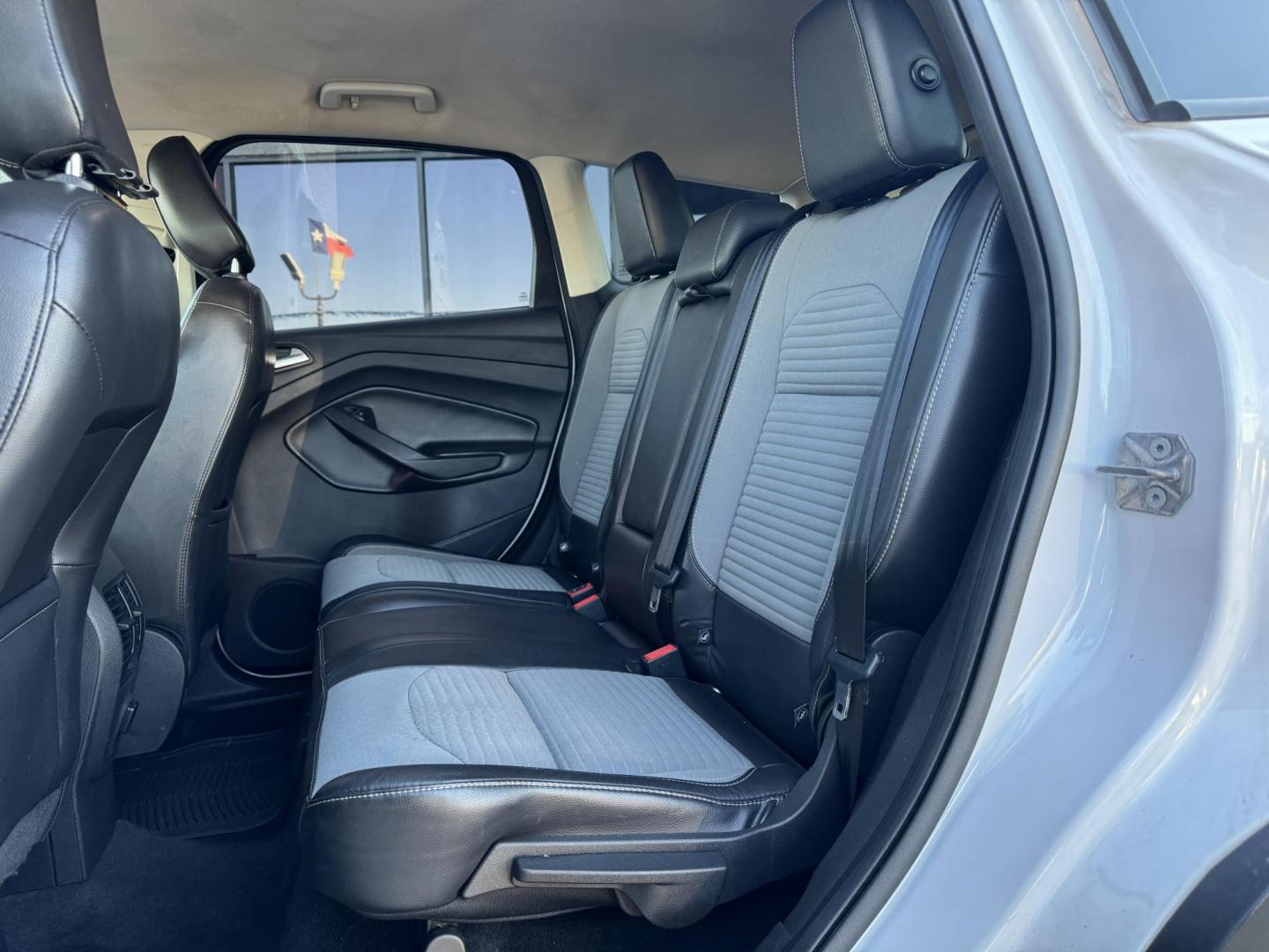 2019 WHITE FORD ESCAPE SE (1FMCU0GD1KU) , located at 5900 E. Lancaster Ave., Fort Worth, TX, 76112, (817) 457-5456, 0.000000, 0.000000 - Photo#12