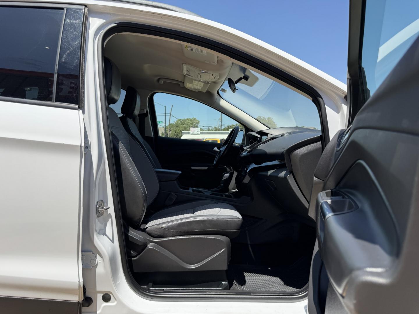 2019 WHITE FORD ESCAPE (1FMCU0GD1KU) , located at 5900 E. Lancaster Ave., Fort Worth, TX, 76112, (817) 457-5456, 0.000000, 0.000000- Photo#16
