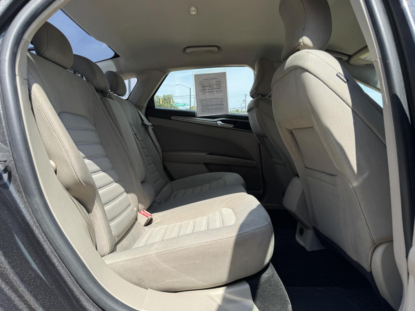 2018 SILVER /TAN FORD FUSION SE SE (3FA6P0HD6JR) with an 1.5L engine, 6-Speed Automatic transmission, located at 5900 E. Lancaster Ave., Fort Worth, TX, 76112, (817) 457-5456, 0.000000, 0.000000 - 2018 Ford Fusion SE for Sale in Fort Worth, TX – This stylish sedan combines fuel efficiency with comfort, offering up to 32 MPG highway, a smooth 6-speed automatic transmission, and seating for five. Equipped with Bluetooth, a rearview camera, and alloy wheels, the Fusion SE delivers both conveni - Photo#13