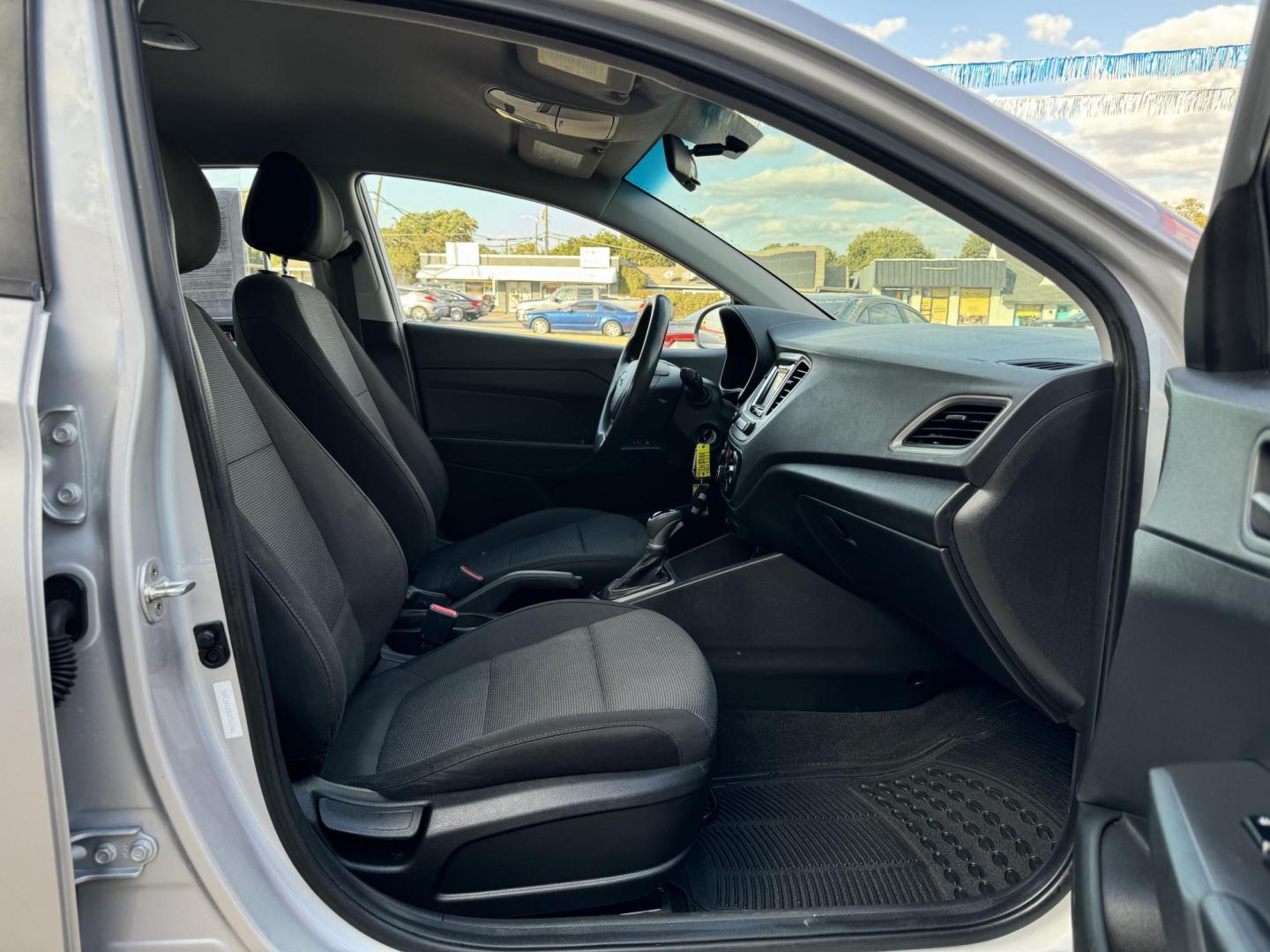 2019 SILVER HYUNDAI ACCENT SE; SEL (3KPC24A38KE) , located at 5900 E. Lancaster Ave., Fort Worth, TX, 76112, (817) 457-5456, 0.000000, 0.000000 - Photo#16