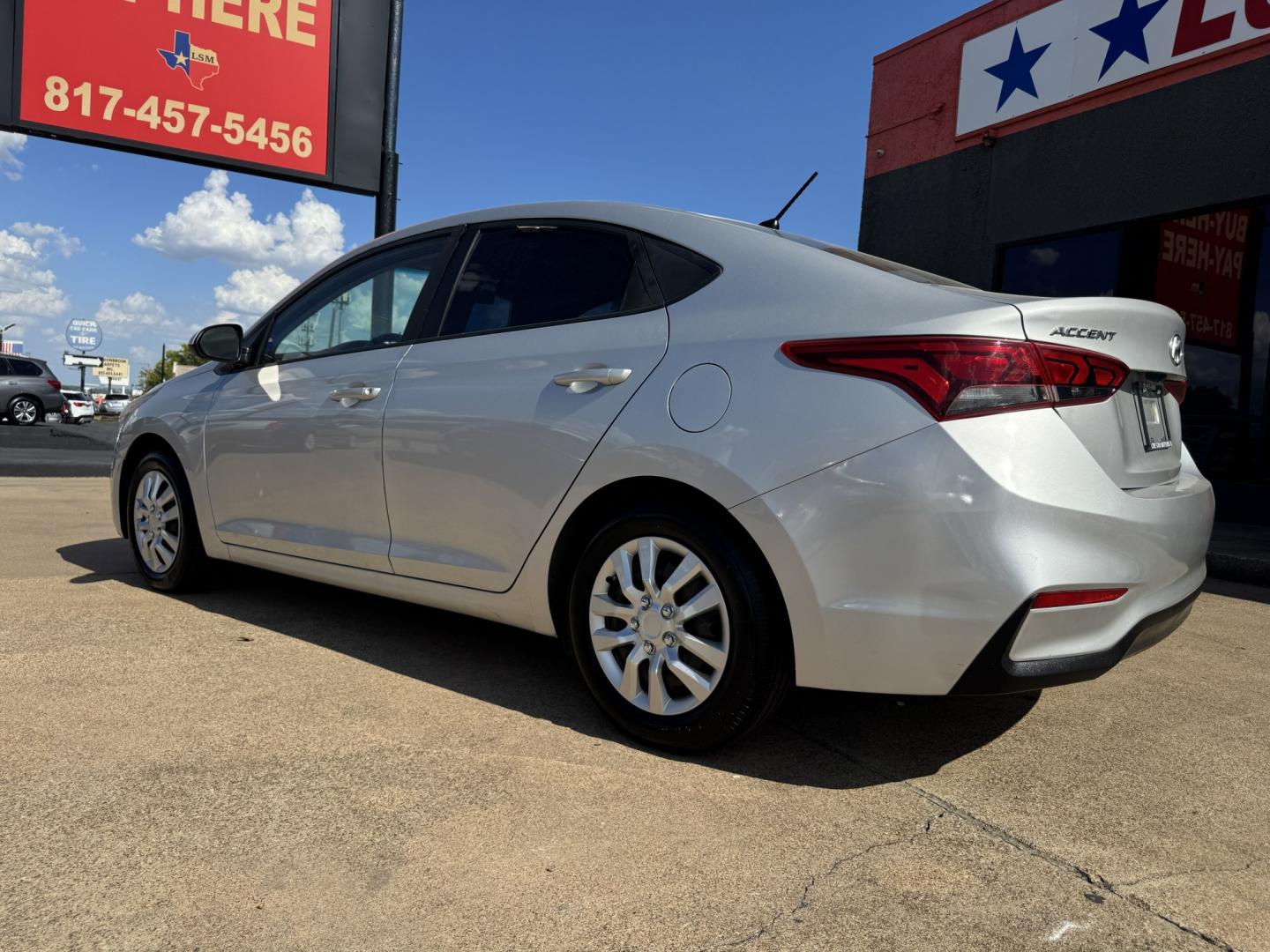 2019 SILVER HYUNDAI ACCENT SE; SEL (3KPC24A38KE) , located at 5900 E. Lancaster Ave., Fort Worth, TX, 76112, (817) 457-5456, 0.000000, 0.000000- Photo#6