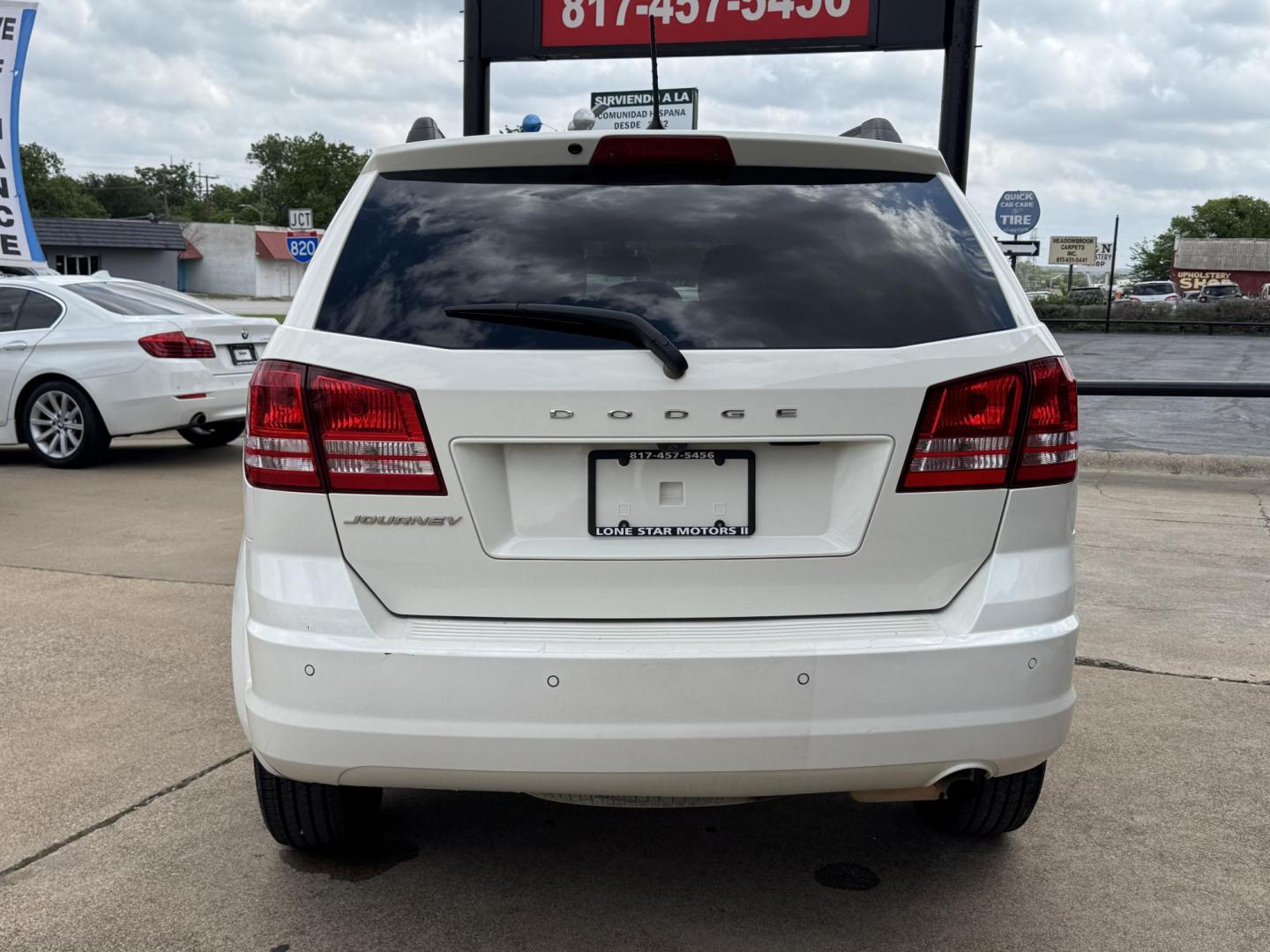 2020 WHITE DODGE JOURNEY SE (3C4PDCAB8LT) , located at 5900 E. Lancaster Ave., Fort Worth, TX, 76112, (817) 457-5456, 0.000000, 0.000000 - Photo#4