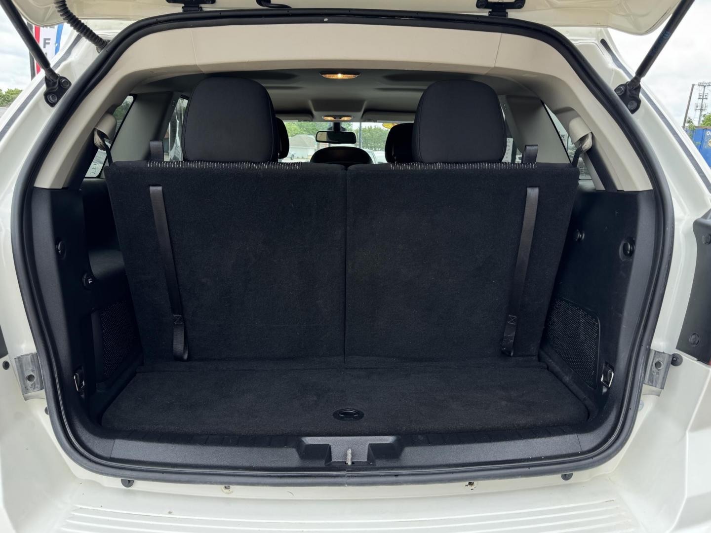 2020 WHITE DODGE JOURNEY SE (3C4PDCAB8LT) , located at 5900 E. Lancaster Ave., Fort Worth, TX, 76112, (817) 457-5456, 0.000000, 0.000000 - Photo#5