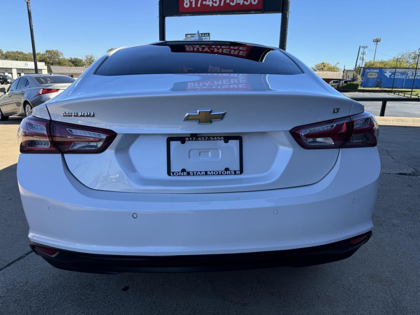 2019 WHITE CHEVROLET MALIBU LT (2FL) (1G1ZD5ST4KF) , located at 5900 E. Lancaster Ave., Fort Worth, TX, 76112, (817) 457-5456, 0.000000, 0.000000 - Photo#5