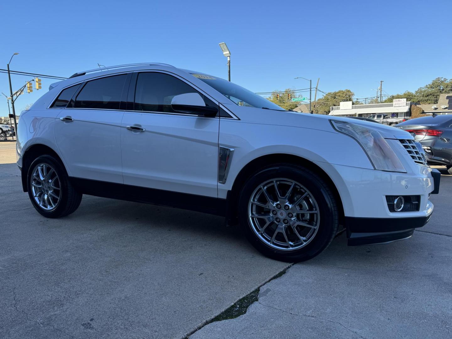 2014 WHITE CADILLAC SRX PREMIUM (3GYFNDE31ES) , located at 5900 E. Lancaster Ave., Fort Worth, TX, 76112, (817) 457-5456, 0.000000, 0.000000 - Photo#3