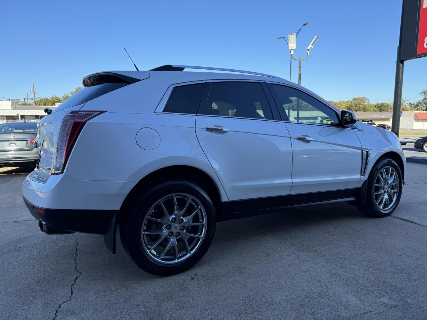 2014 WHITE CADILLAC SRX PREMIUM (3GYFNDE31ES) , located at 5900 E. Lancaster Ave., Fort Worth, TX, 76112, (817) 457-5456, 0.000000, 0.000000 - Photo#4