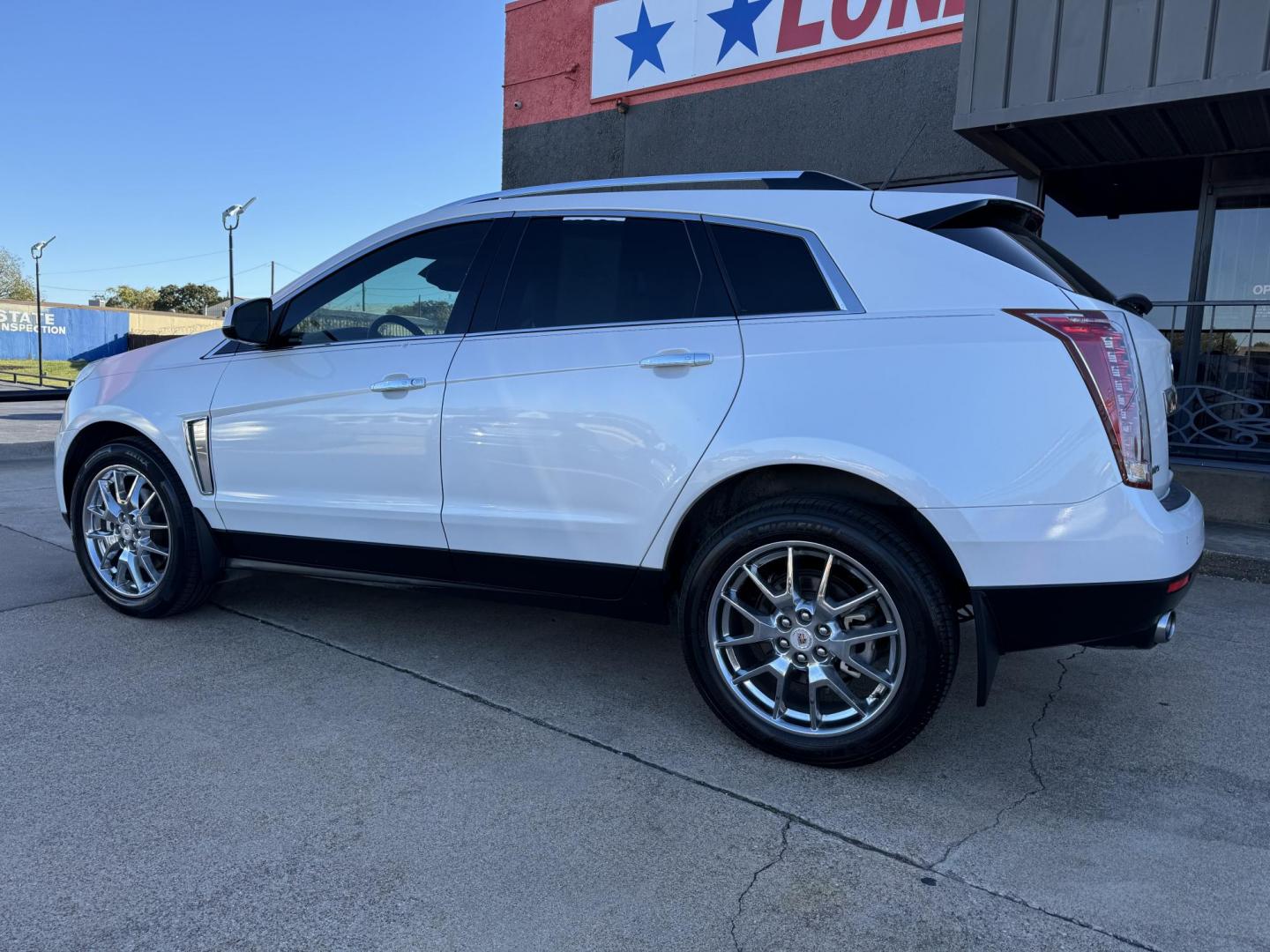 2014 WHITE CADILLAC SRX PREMIUM (3GYFNDE31ES) , located at 5900 E. Lancaster Ave., Fort Worth, TX, 76112, (817) 457-5456, 0.000000, 0.000000 - Photo#7