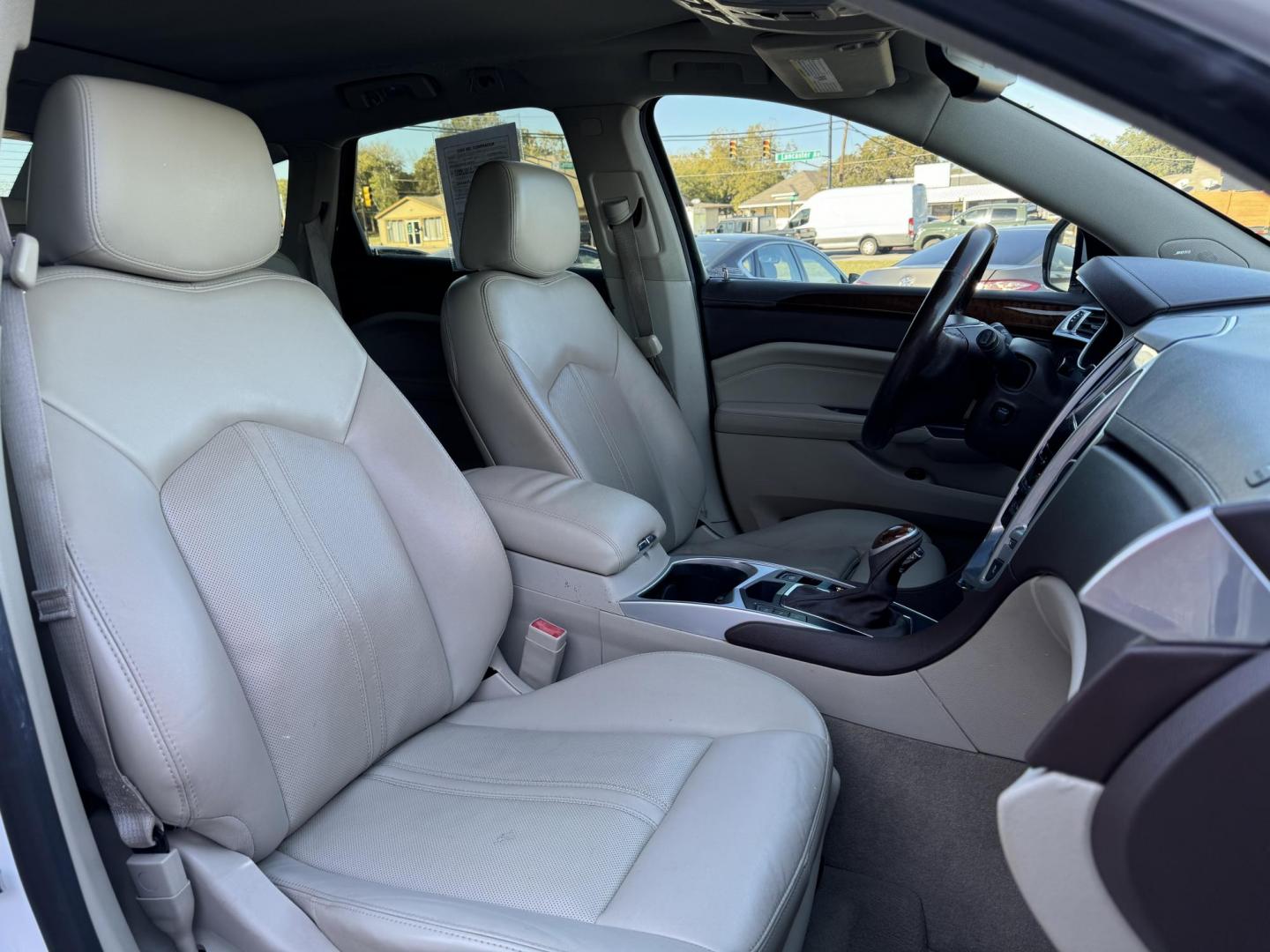 2014 WHITE CADILLAC SRX PREMIUM (3GYFNDE31ES) , located at 5900 E. Lancaster Ave., Fort Worth, TX, 76112, (817) 457-5456, 0.000000, 0.000000 - Photo#17