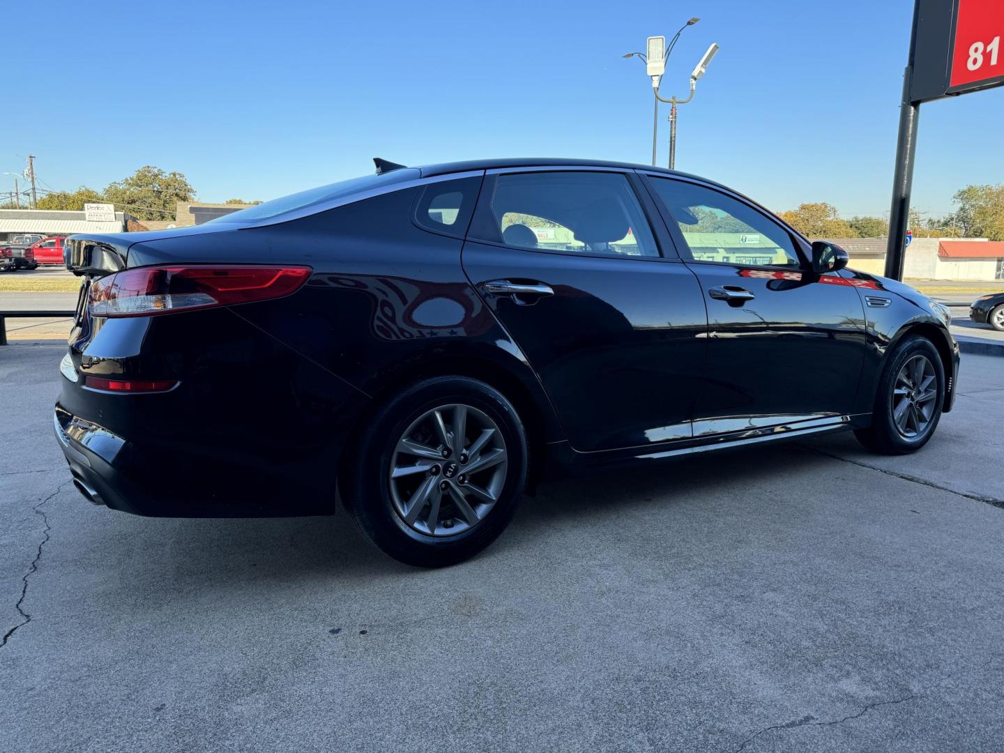 2020 BLACK KIA OPTIMA LX; S; SE (5XXGT4L36LG) , located at 5900 E. Lancaster Ave., Fort Worth, TX, 76112, (817) 457-5456, 0.000000, 0.000000 - Photo#4