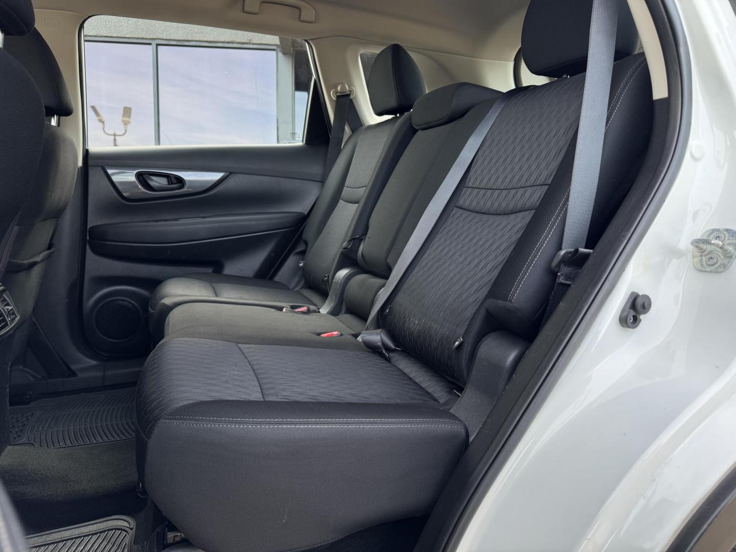 2019 WHITE NISSAN ROGUE S; SL; SV (KNMAT2MT1KP) , located at 5900 E. Lancaster Ave., Fort Worth, TX, 76112, (817) 457-5456, 0.000000, 0.000000 - Photo#12