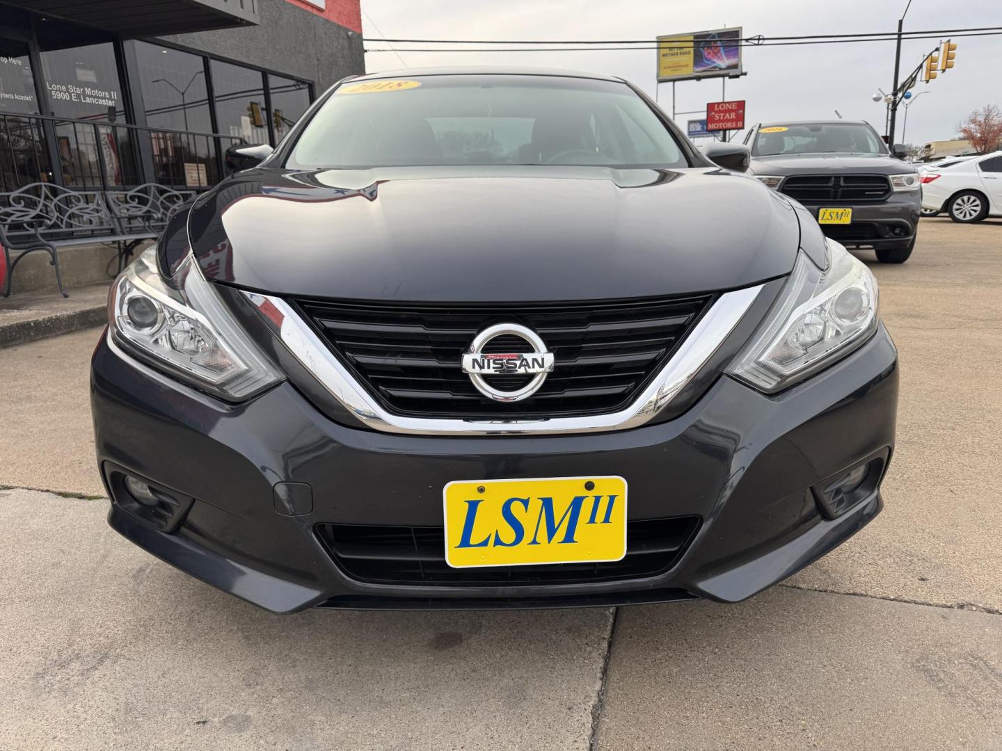 2018 Nissan Altima SV photo 3