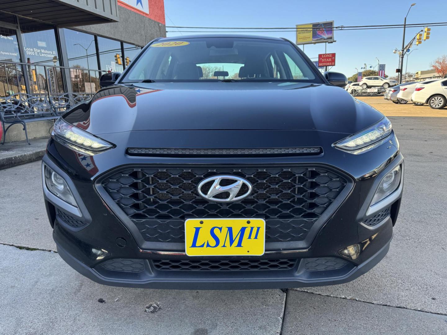 2020 BLACK HYUNDAI KONA SE (KM8K12AA9LU) , located at 5900 E. Lancaster Ave., Fort Worth, TX, 76112, (817) 457-5456, 0.000000, 0.000000 - Photo#2