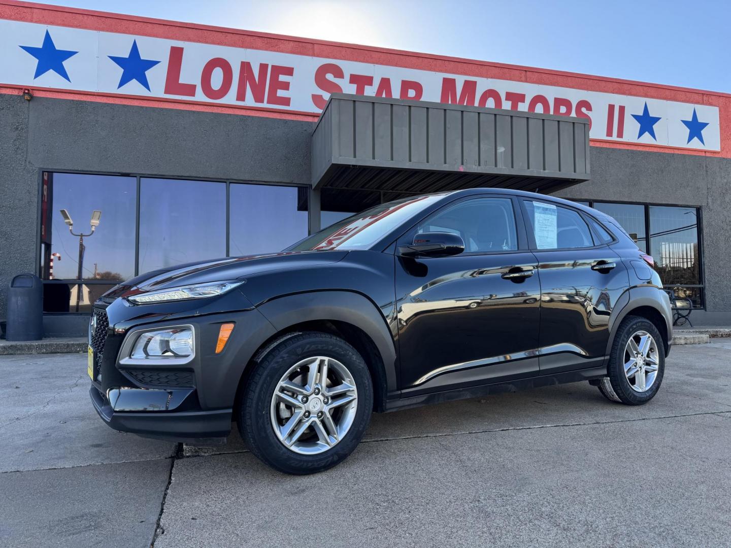 2020 BLACK HYUNDAI KONA SE (KM8K12AA9LU) , located at 5900 E. Lancaster Ave., Fort Worth, TX, 76112, (817) 457-5456, 0.000000, 0.000000 - Photo#1