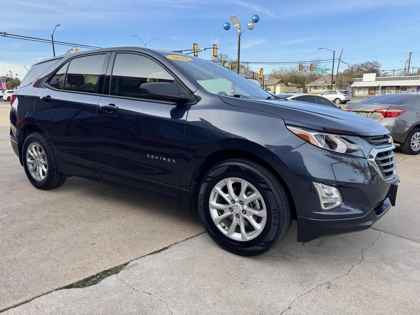 2019 Chevrolet Equinox LS photo 4