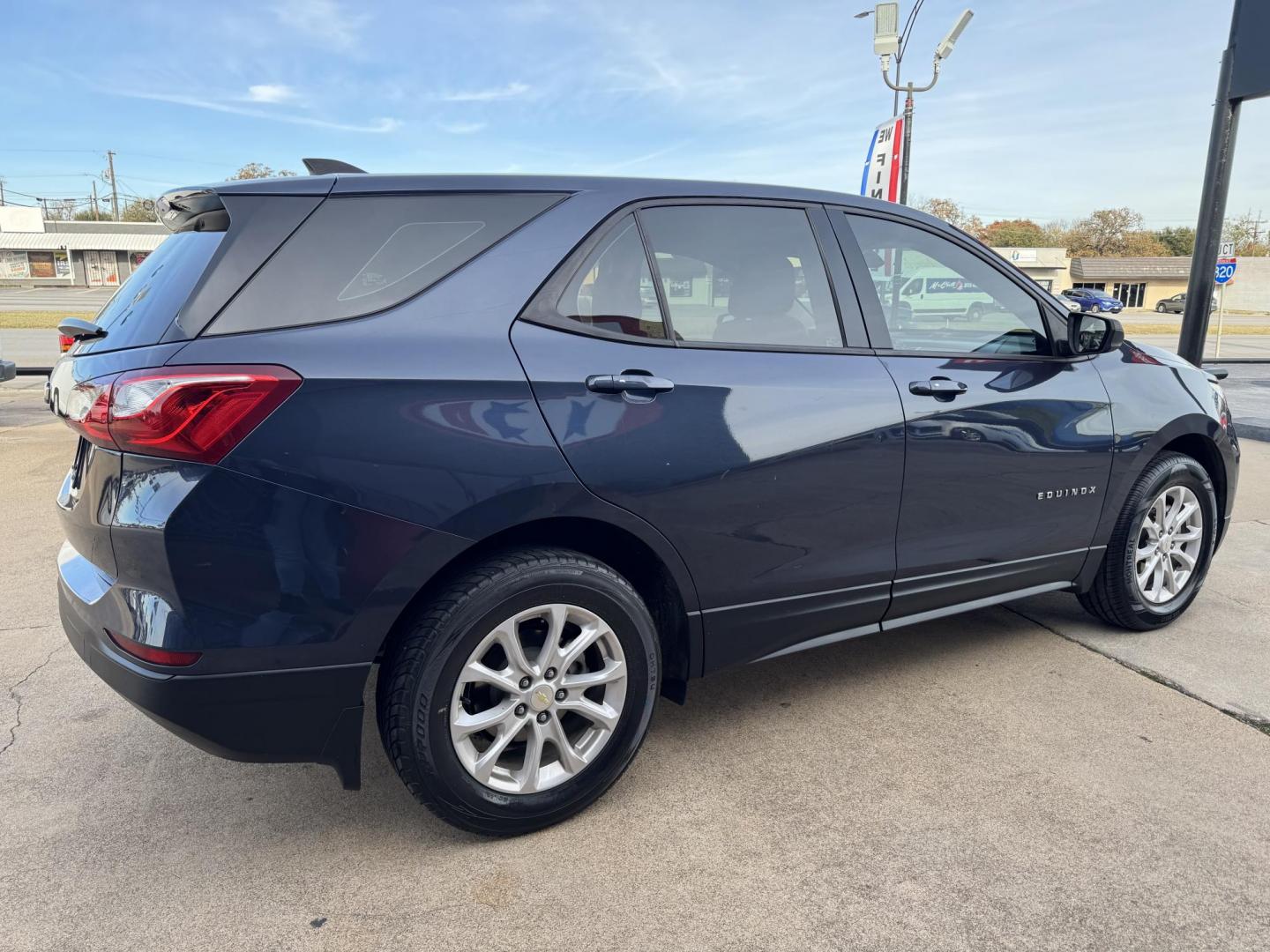 2019 Chevrolet Equinox LS photo 5