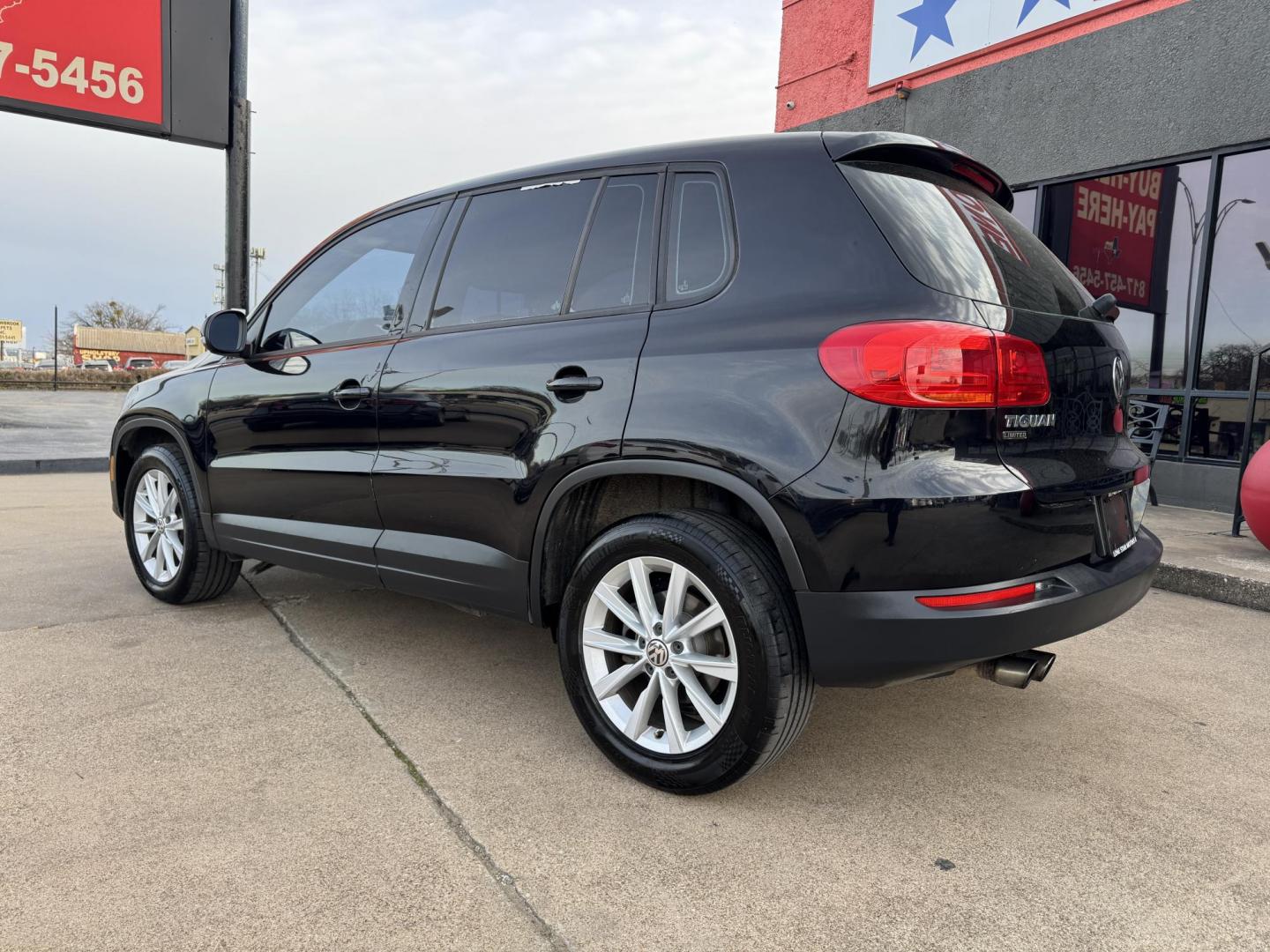 2017 BLACK VOLKSWAGEN TIGUAN S 4MOTION (WVGBV7AX2HK) , located at 5900 E. Lancaster Ave., Fort Worth, TX, 76112, (817) 457-5456, 0.000000, 0.000000 - Photo#6