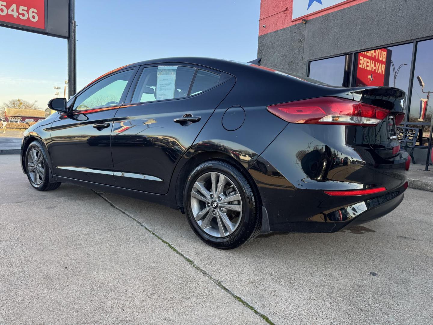 2018 BLACK HYUNDAI ELANTRA LIMITED; SE (5NPD84LF5JH) , located at 5900 E. Lancaster Ave., Fort Worth, TX, 76112, (817) 457-5456, 0.000000, 0.000000 - Photo#6