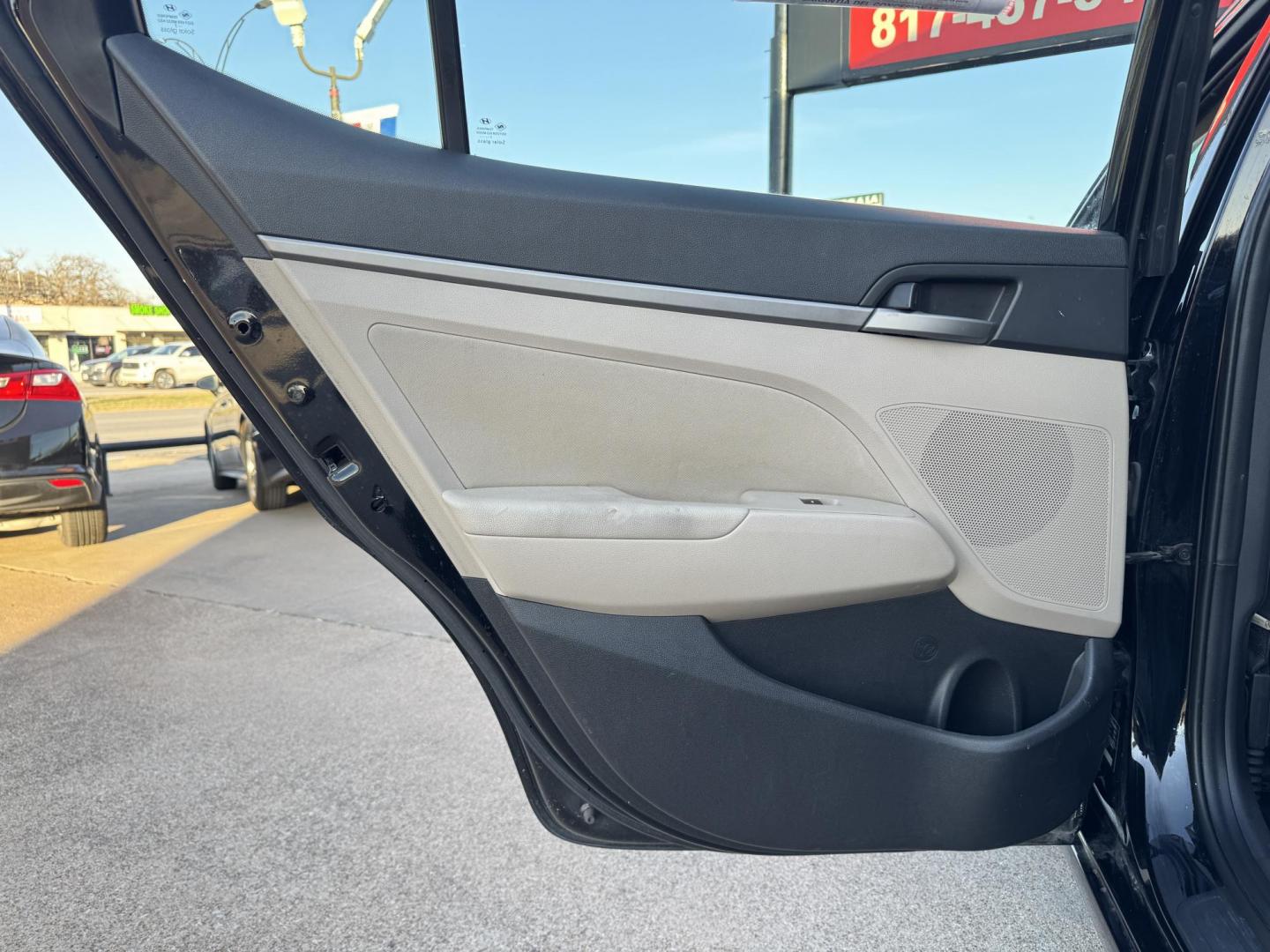 2018 BLACK HYUNDAI ELANTRA LIMITED; SE (5NPD84LF5JH) , located at 5900 E. Lancaster Ave., Fort Worth, TX, 76112, (817) 457-5456, 0.000000, 0.000000 - Photo#10