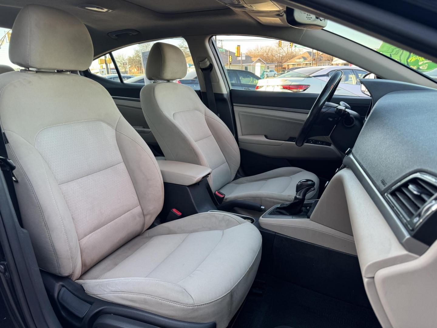 2018 BLACK HYUNDAI ELANTRA LIMITED; SE (5NPD84LF5JH) , located at 5900 E. Lancaster Ave., Fort Worth, TX, 76112, (817) 457-5456, 0.000000, 0.000000 - Photo#16