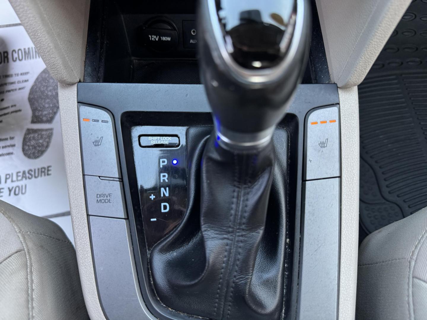 2018 BLACK HYUNDAI ELANTRA LIMITED; SE (5NPD84LF5JH) , located at 5900 E. Lancaster Ave., Fort Worth, TX, 76112, (817) 457-5456, 0.000000, 0.000000 - Photo#20