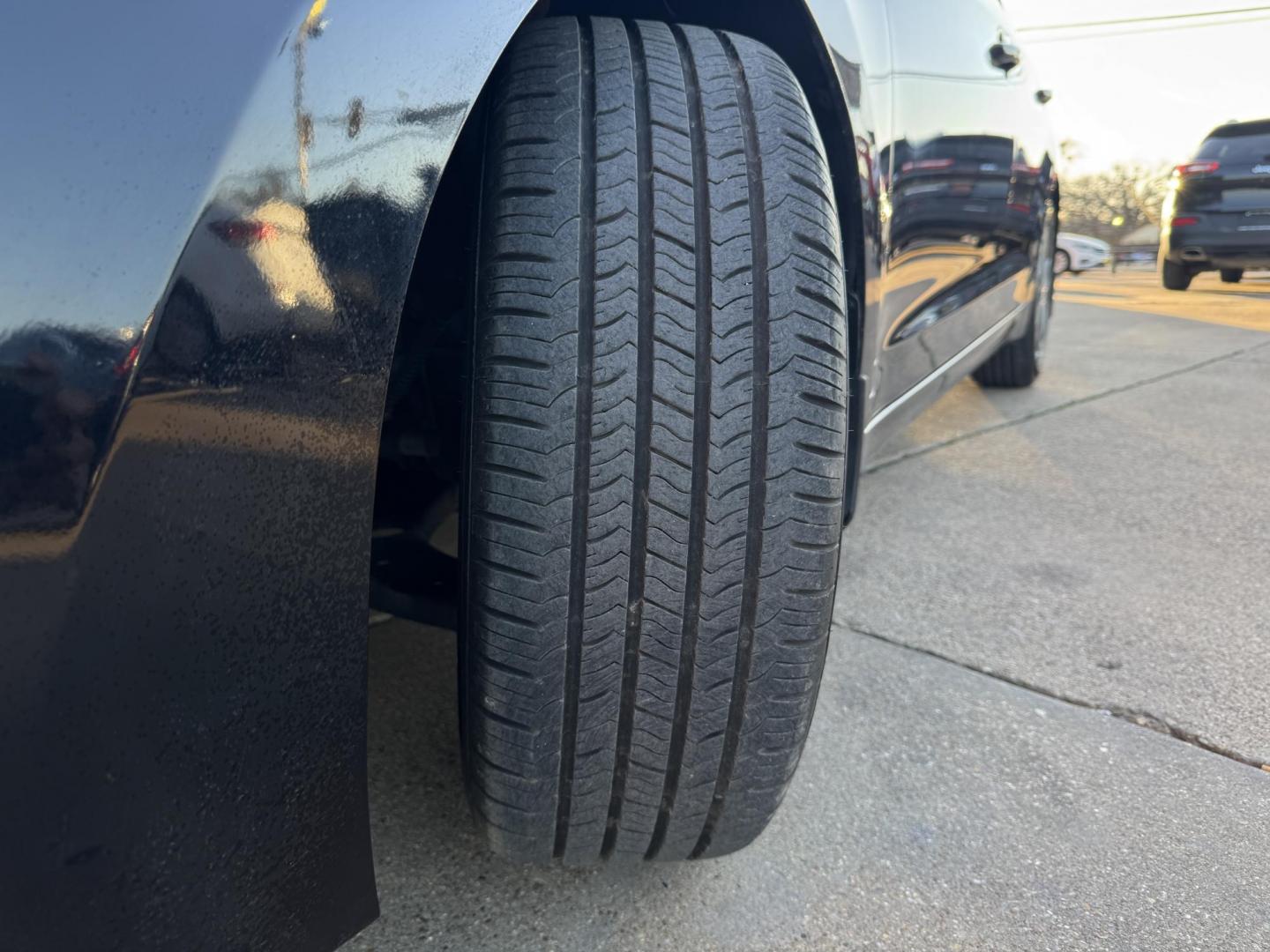 2018 BLACK HYUNDAI ELANTRA LIMITED; SE (5NPD84LF5JH) , located at 5900 E. Lancaster Ave., Fort Worth, TX, 76112, (817) 457-5456, 0.000000, 0.000000 - Photo#22