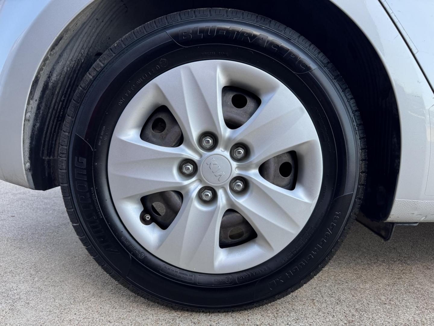 2017 SILVER KIA FORTE5 EX; LX (KNAFK5A81H5) , located at 5900 E. Lancaster Ave., Fort Worth, TX, 76112, (817) 457-5456, 0.000000, 0.000000 - Photo#20