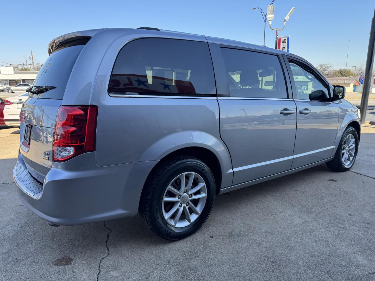 2019 SILVER DODGE GRAND CARAVAN SXT (2C4RDGCG0KR) , located at 5900 E. Lancaster Ave., Fort Worth, TX, 76112, (817) 457-5456, 0.000000, 0.000000 - Photo#4