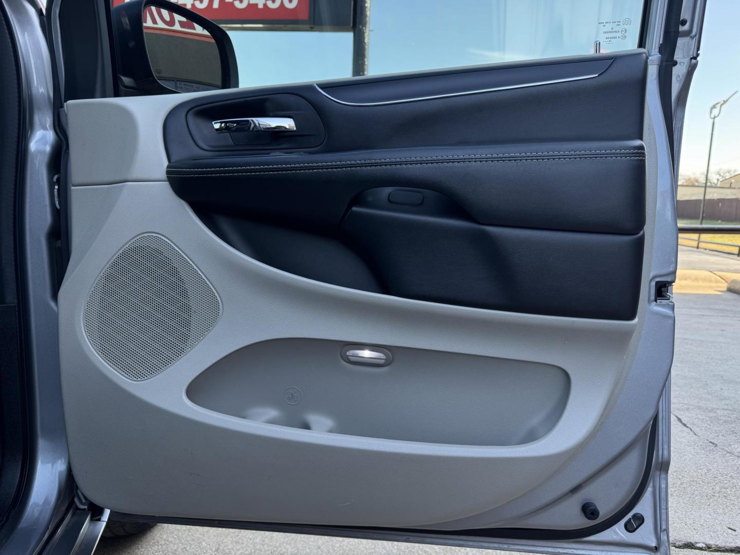 2019 SILVER DODGE GRAND CARAVAN SXT (2C4RDGCG0KR) , located at 5900 E. Lancaster Ave., Fort Worth, TX, 76112, (817) 457-5456, 0.000000, 0.000000 - Photo#13