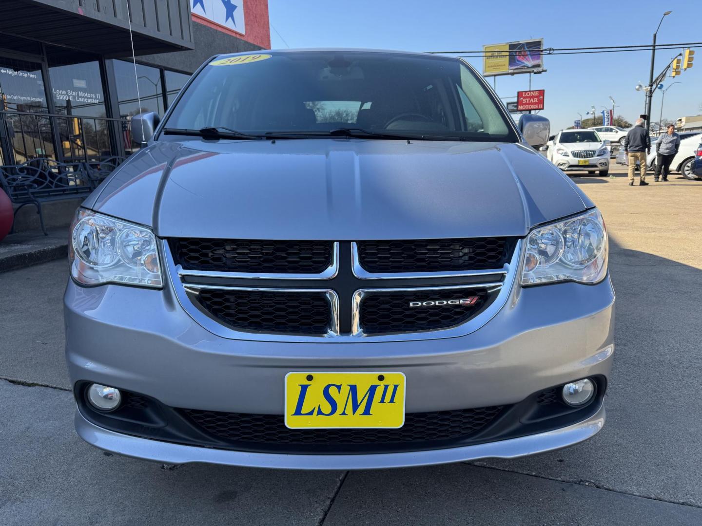 2019 SILVER DODGE GRAND CARAVAN SXT (2C4RDGCG0KR) , located at 5900 E. Lancaster Ave., Fort Worth, TX, 76112, (817) 457-5456, 0.000000, 0.000000 - Photo#2