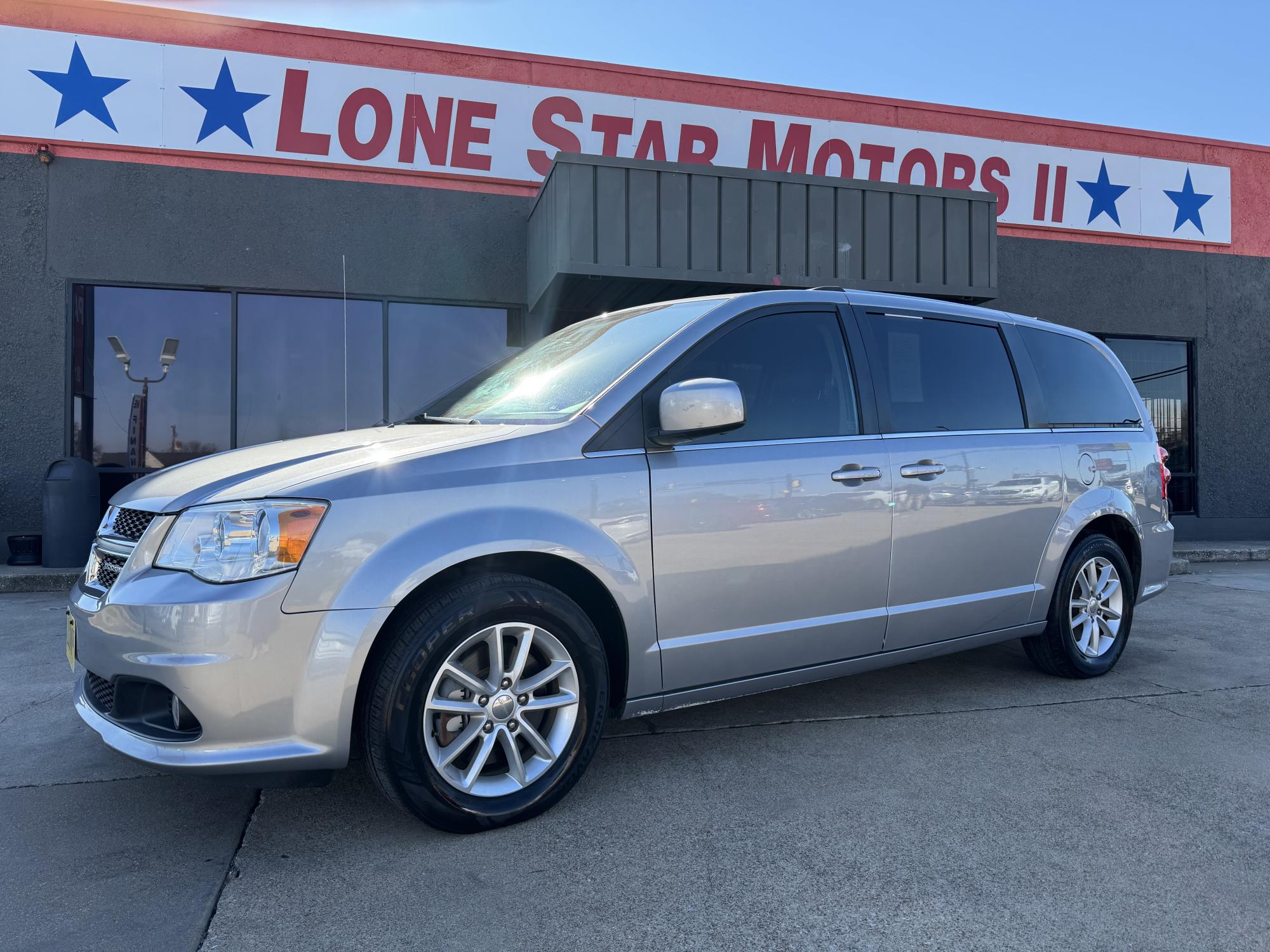 photo of 2019 DODGE GRAND CARAVAN SXT 