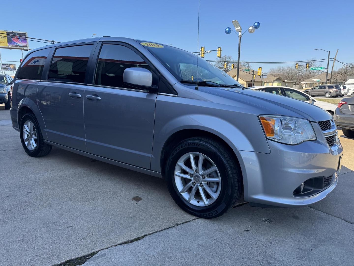 2019 SILVER DODGE GRAND CARAVAN SXT (2C4RDGCG0KR) , located at 5900 E. Lancaster Ave., Fort Worth, TX, 76112, (817) 457-5456, 0.000000, 0.000000 - Photo#3