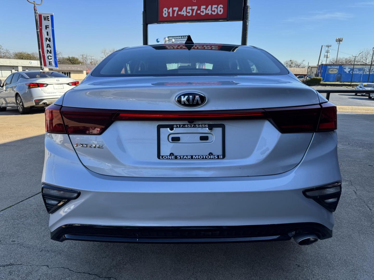 2021 SILVER KIA FORTE FE; LXS (3KPF24AD4ME) , located at 5900 E. Lancaster Ave., Fort Worth, TX, 76112, (817) 457-5456, 0.000000, 0.000000 - Photo#5