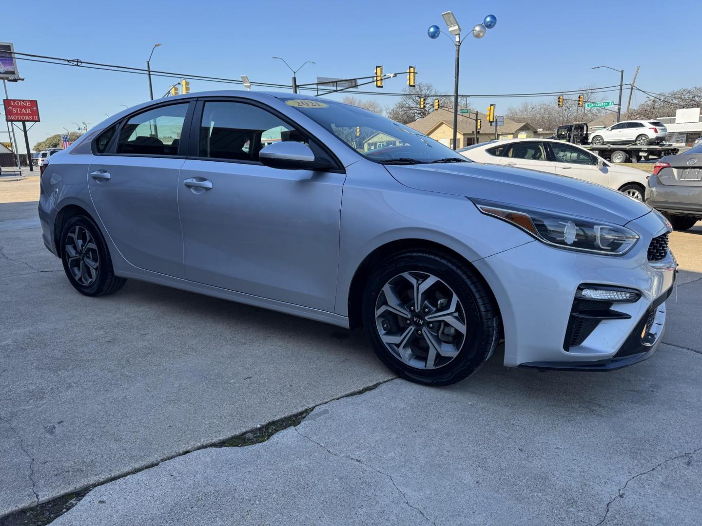 2021 SILVER KIA FORTE FE; LXS (3KPF24AD4ME) , located at 5900 E. Lancaster Ave., Fort Worth, TX, 76112, (817) 457-5456, 0.000000, 0.000000 - Photo#3